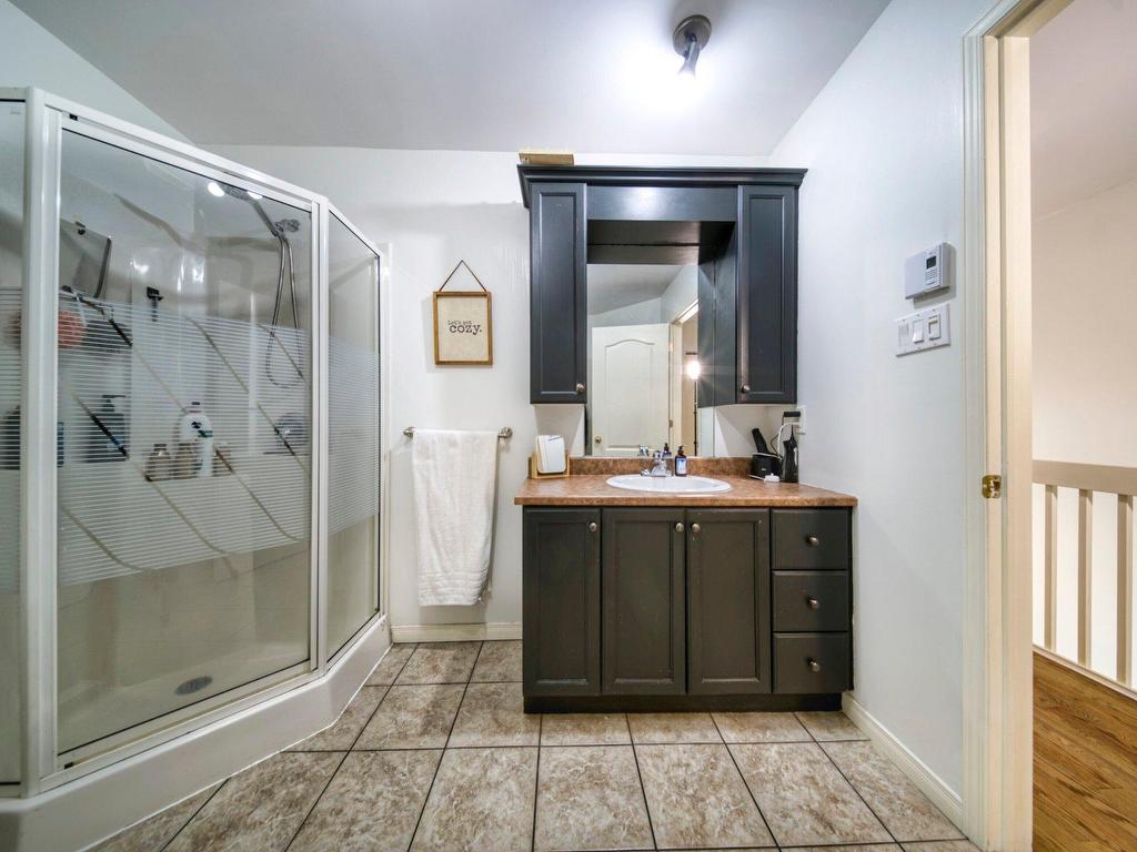 









325


Rue Chénier

,
Magog,




QC
J1X6H3

