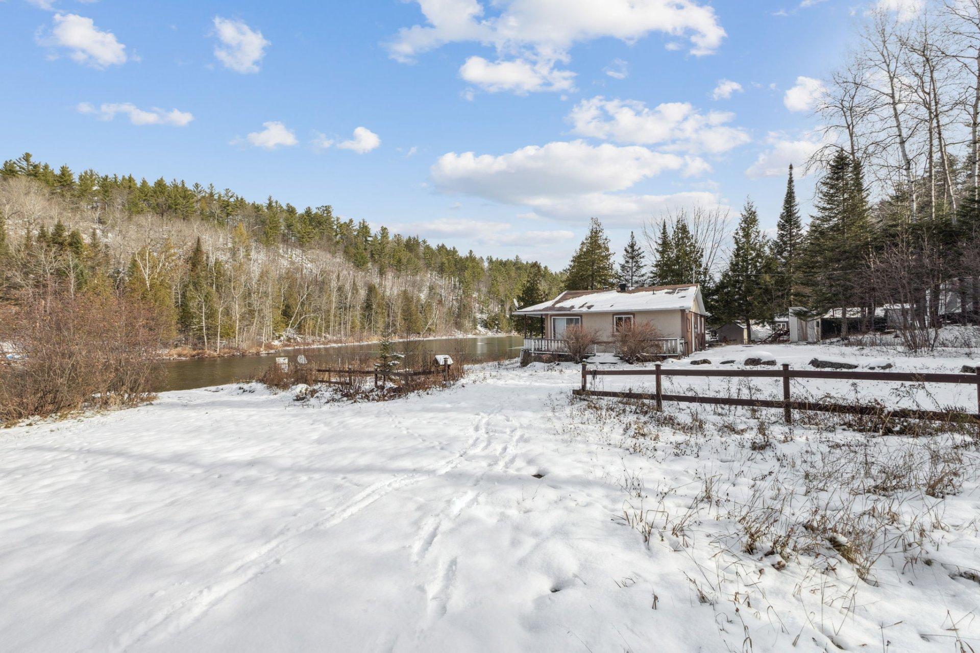 









98


Ch. Gauthier

,
Gracefield,




QC
J0X1W0

