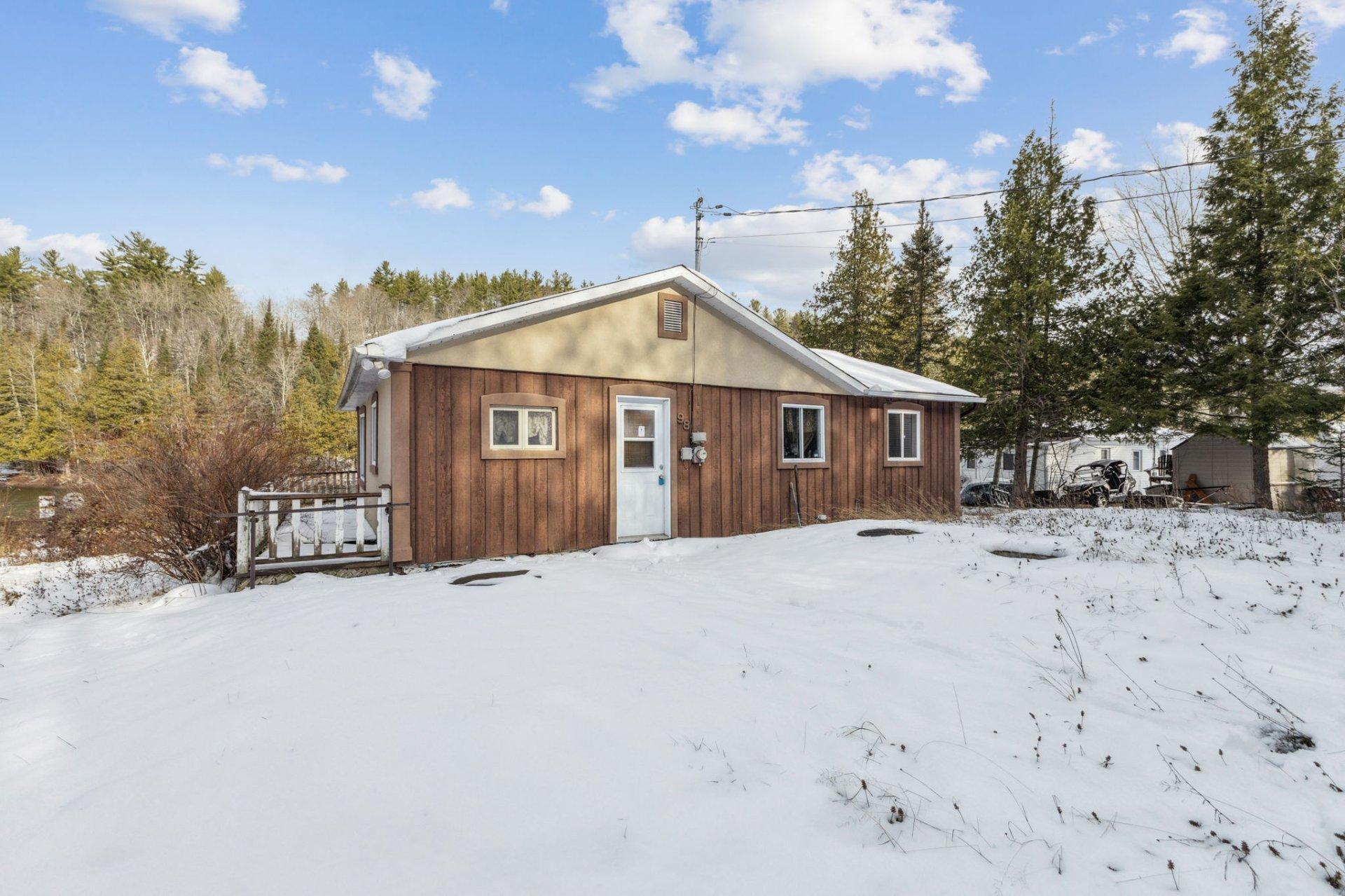 









98


Ch. Gauthier

,
Gracefield,




QC
J0X1W0

