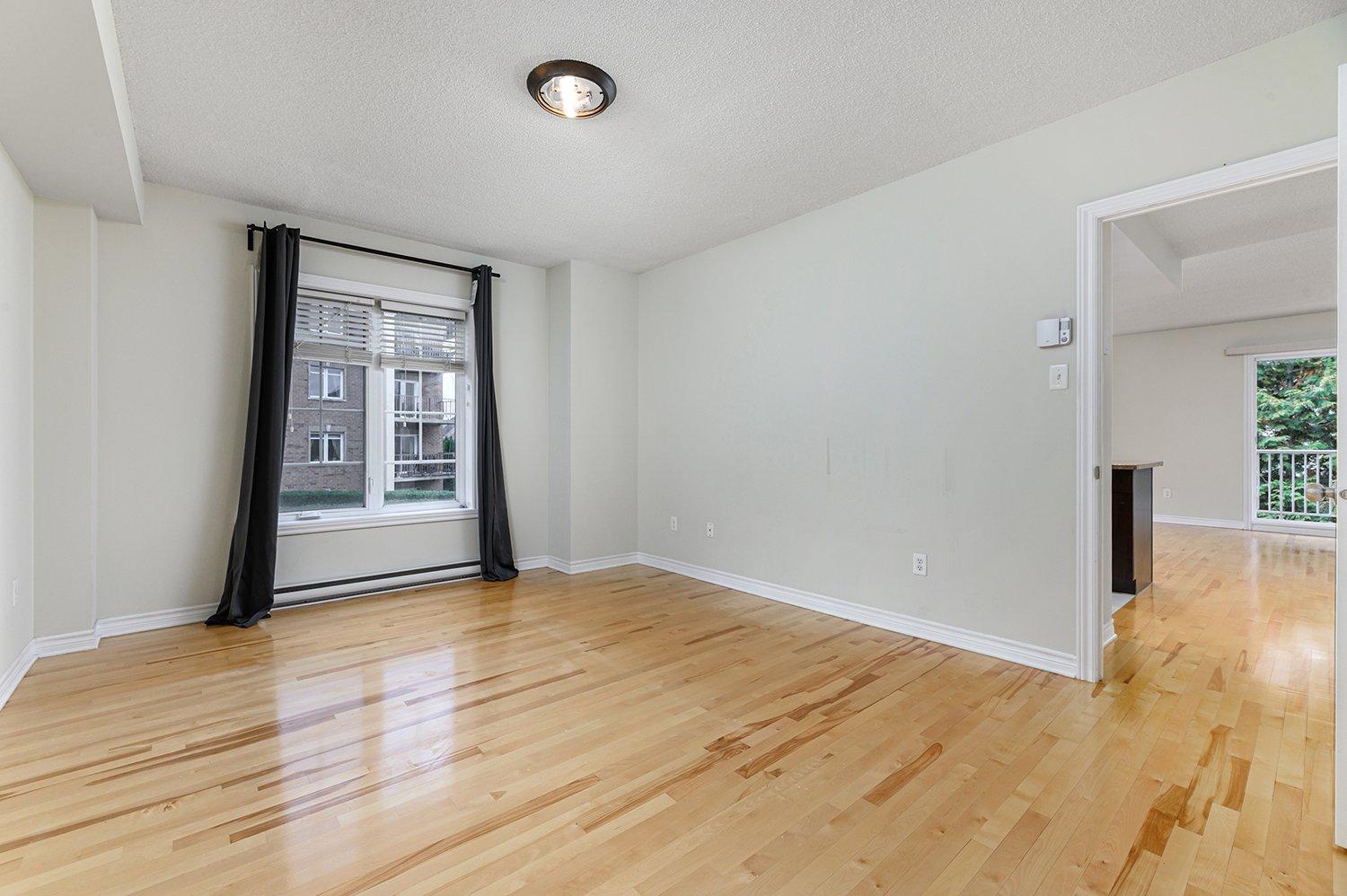 









3095


Av. Ernest-Hemingway

, 206,
Montréal (Saint-Laurent),




QC
H4R0A6

