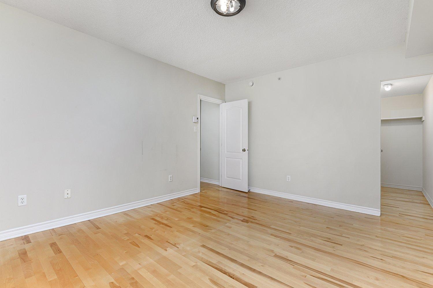 









3095


Av. Ernest-Hemingway

, 206,
Montréal (Saint-Laurent),




QC
H4R0A6

