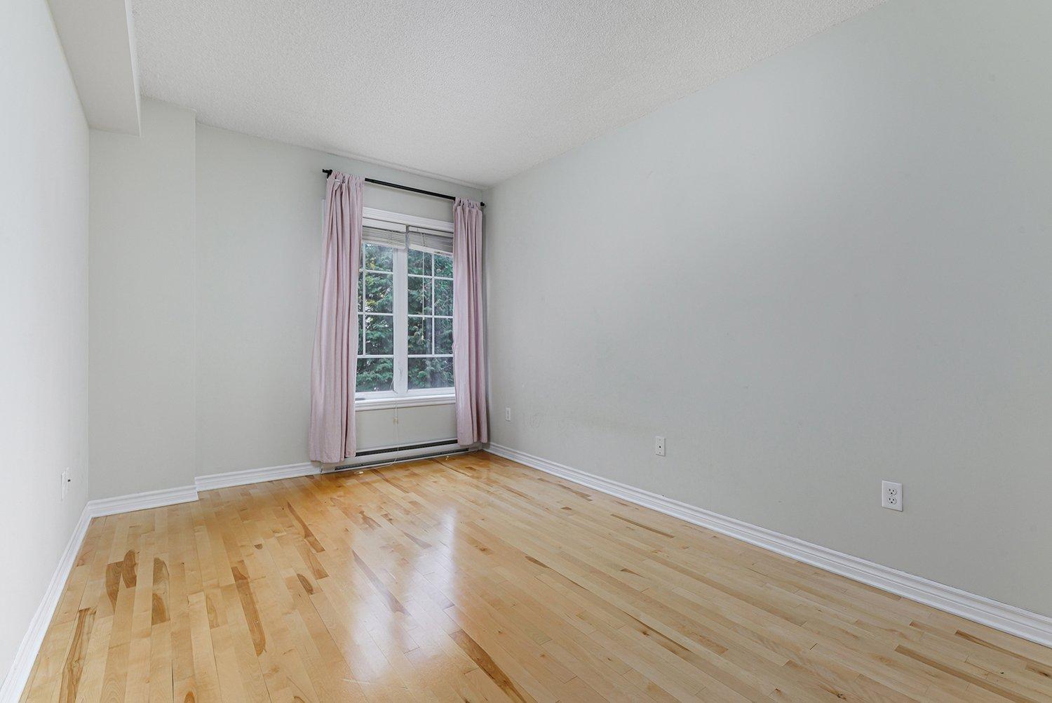 









3095


Av. Ernest-Hemingway

, 206,
Montréal (Saint-Laurent),




QC
H4R0A6

