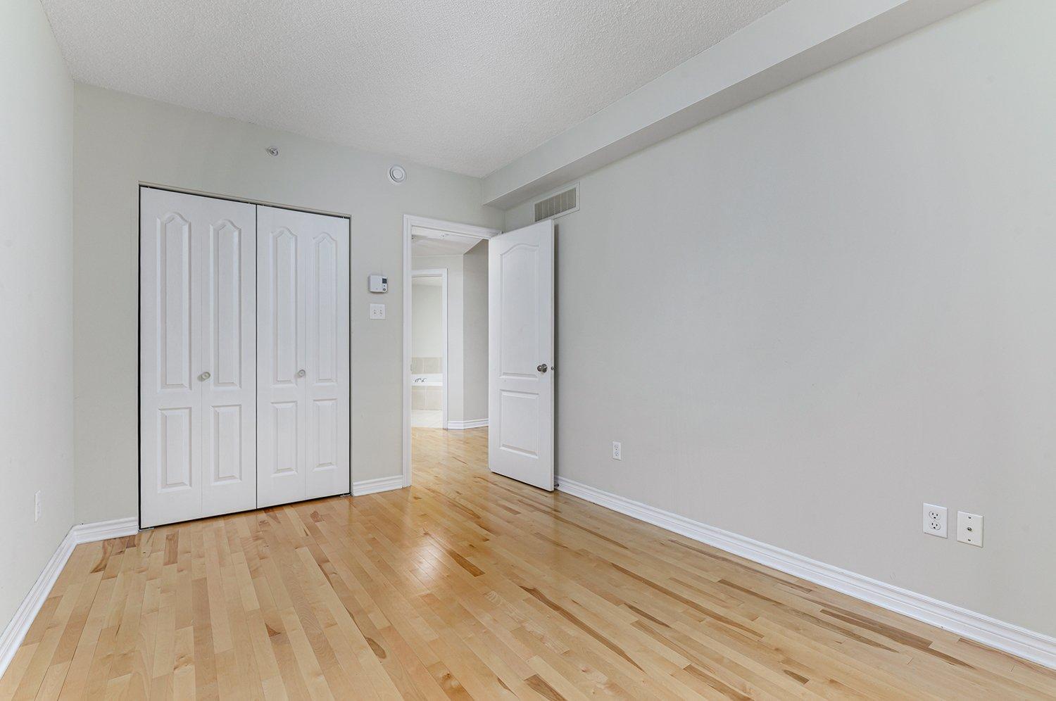 









3095


Av. Ernest-Hemingway

, 206,
Montréal (Saint-Laurent),




QC
H4R0A6

