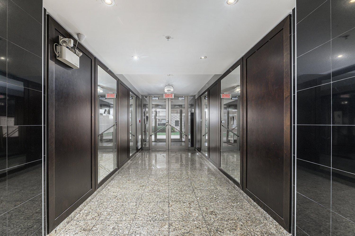 









3095


Av. Ernest-Hemingway

, 206,
Montréal (Saint-Laurent),




QC
H4R0A6

