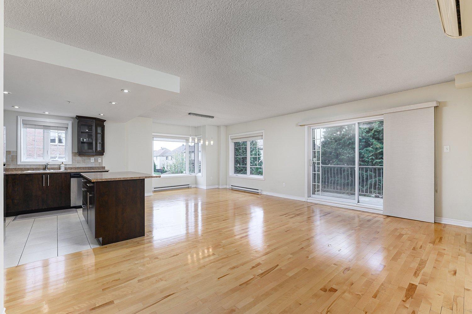 









3095


Av. Ernest-Hemingway

, 206,
Montréal (Saint-Laurent),




QC
H4R0A6

