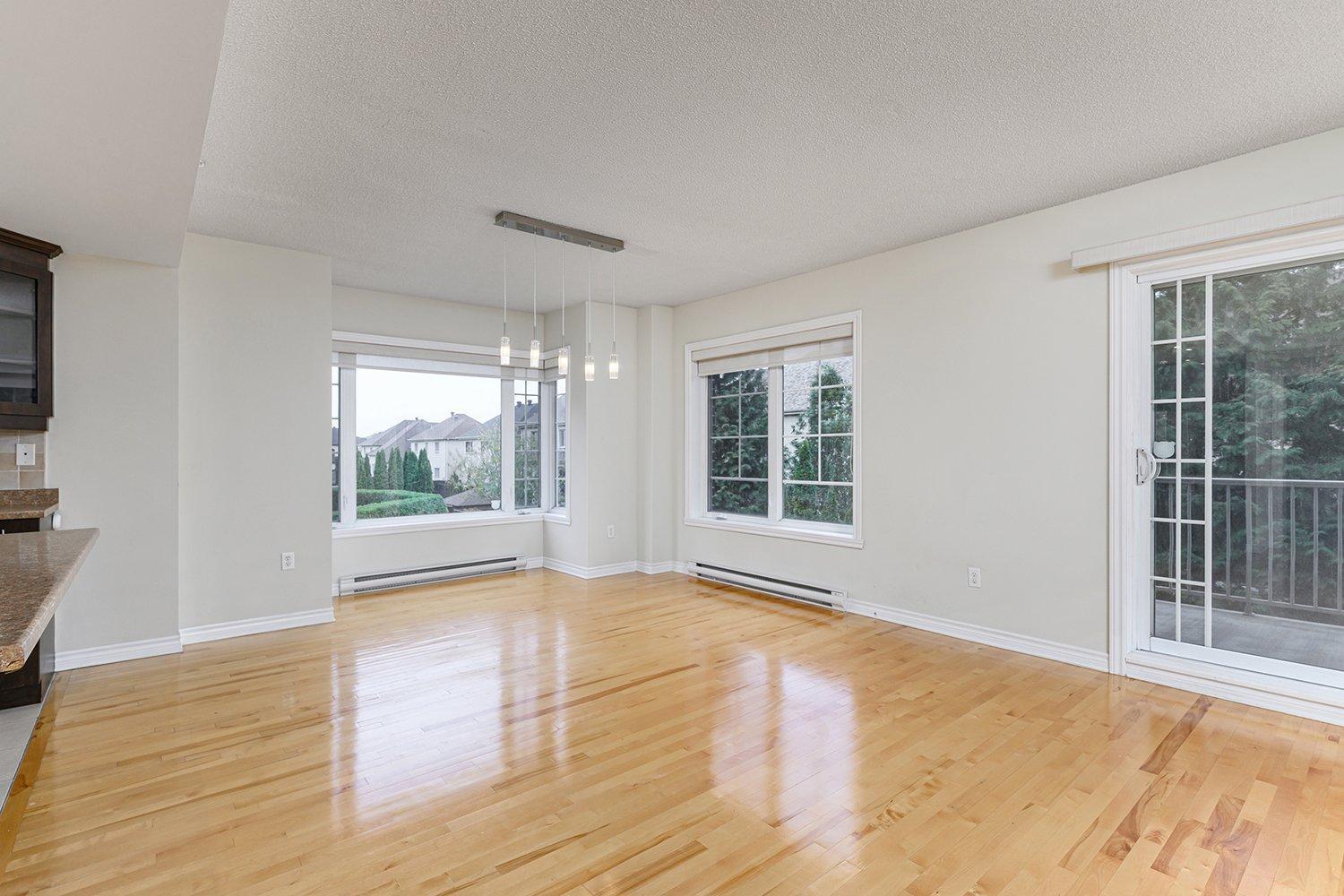 









3095


Av. Ernest-Hemingway

, 206,
Montréal (Saint-Laurent),




QC
H4R0A6

