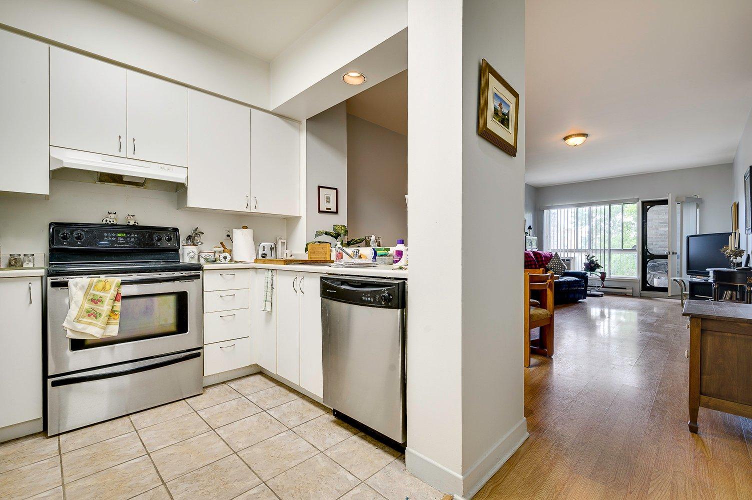 









305


Rue Laviolette

, 201,
Saint-Jérôme,




QC
J7Y4H7

