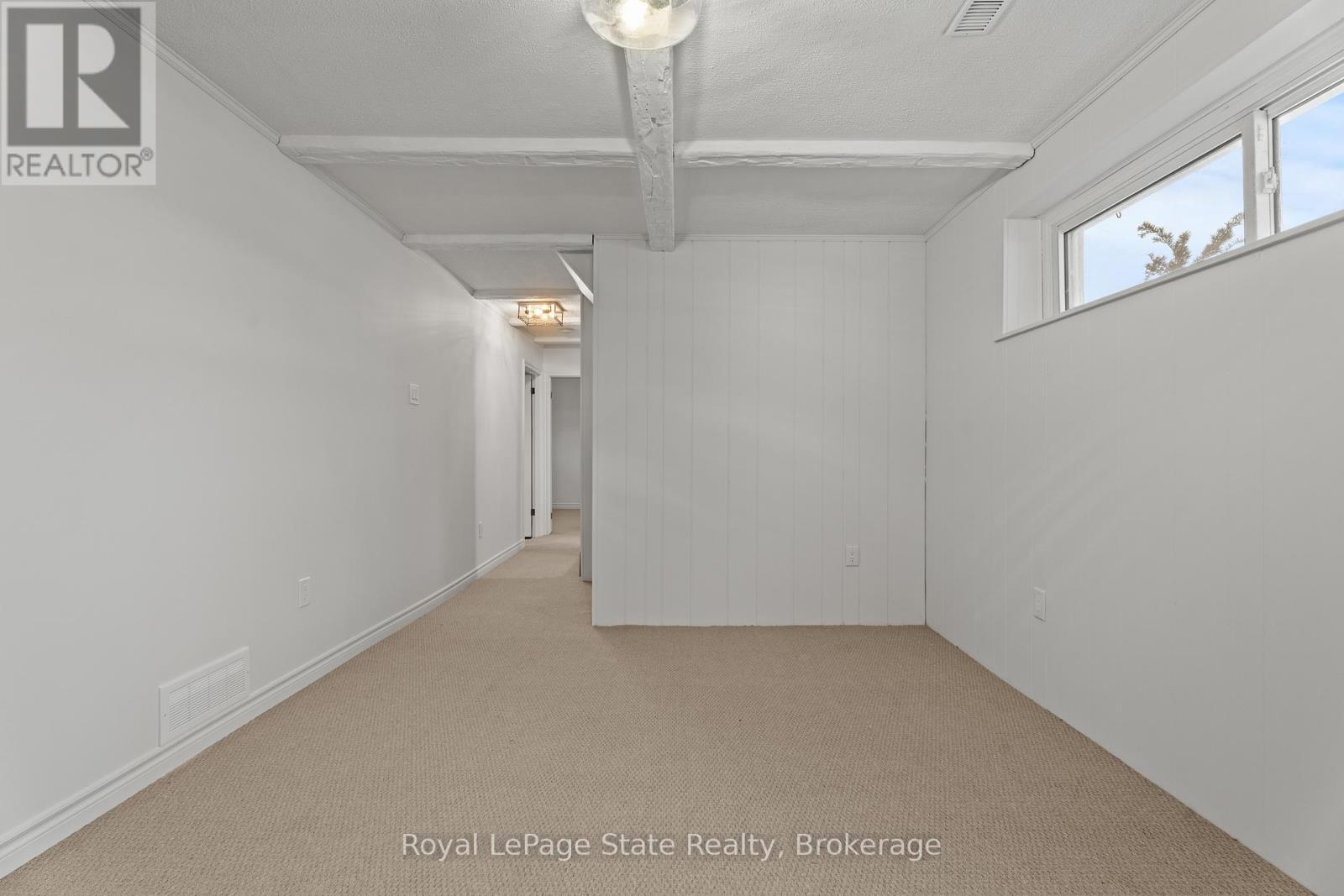 












50 GRAYSTONE DRIVE

,
Hamilton (Gilkson),




Ontario
L9C4R8

