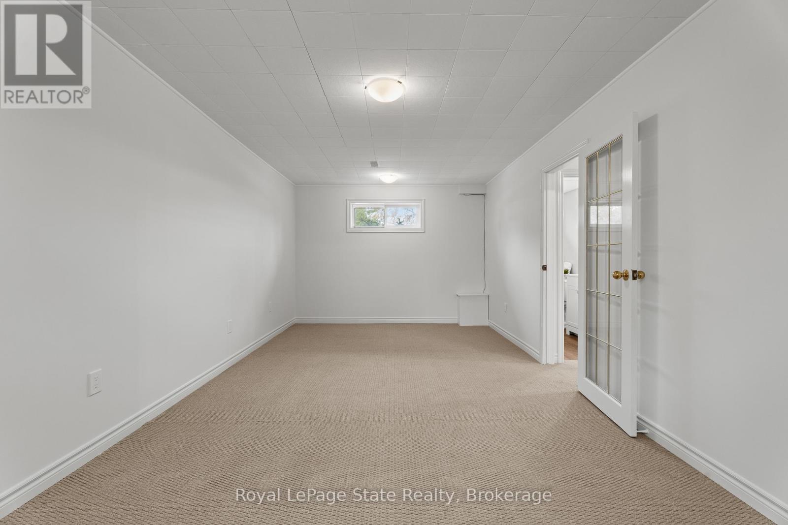 












50 GRAYSTONE DRIVE

,
Hamilton (Gilkson),




Ontario
L9C4R8

