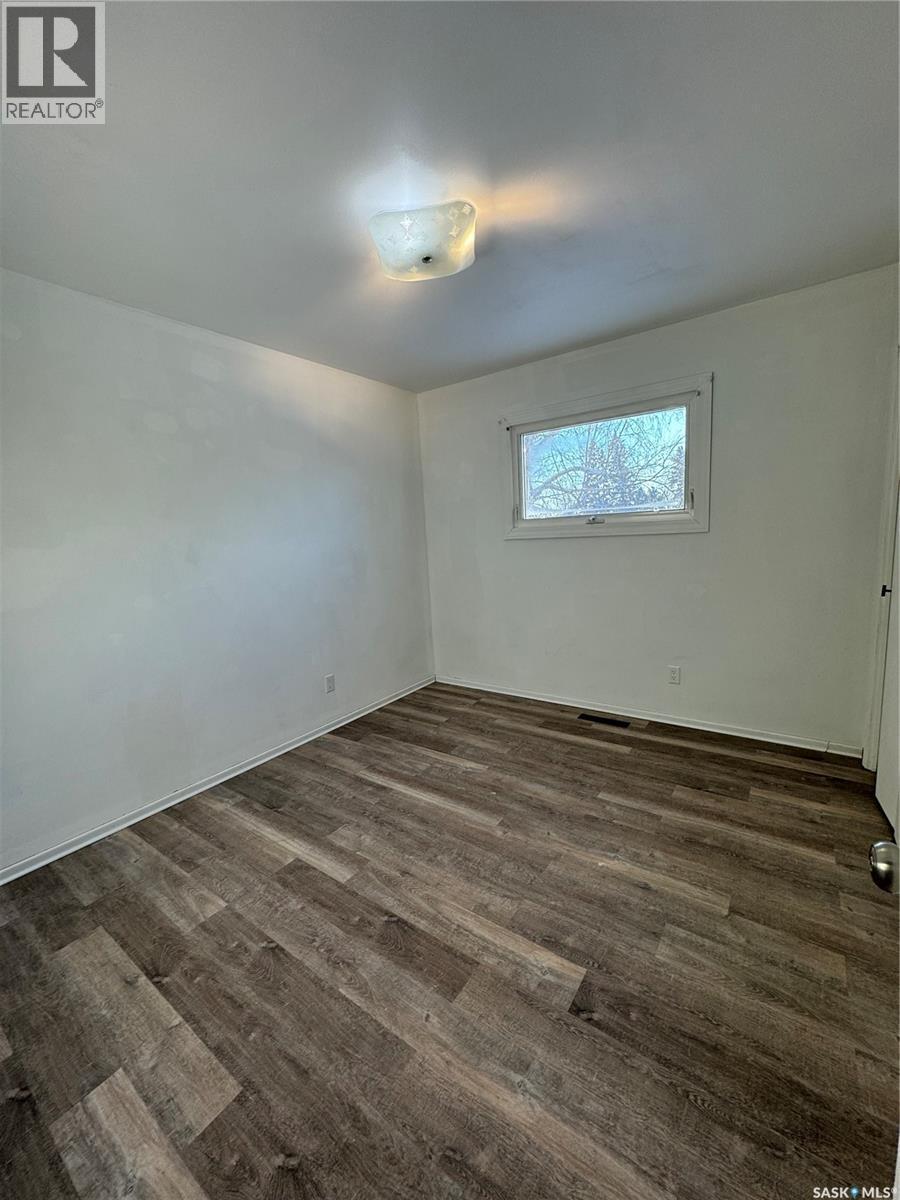 












203 2nd

,
Stenen,




Saskatchewan
S0A3X0

