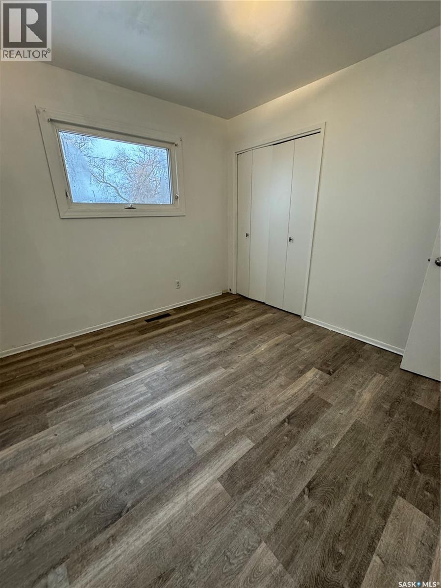 












203 2nd

,
Stenen,




Saskatchewan
S0A3X0

