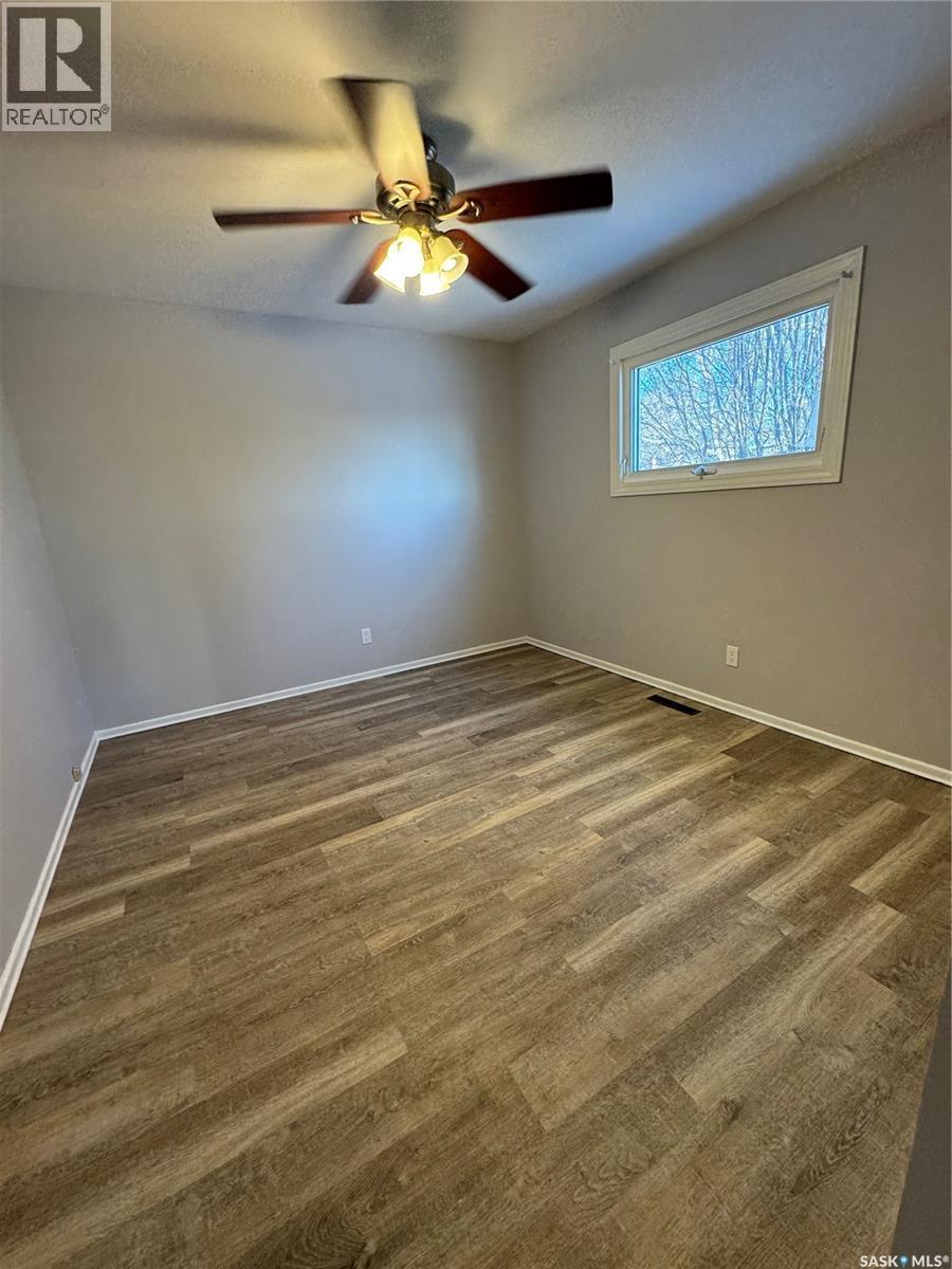 












203 2nd

,
Stenen,




Saskatchewan
S0A3X0

