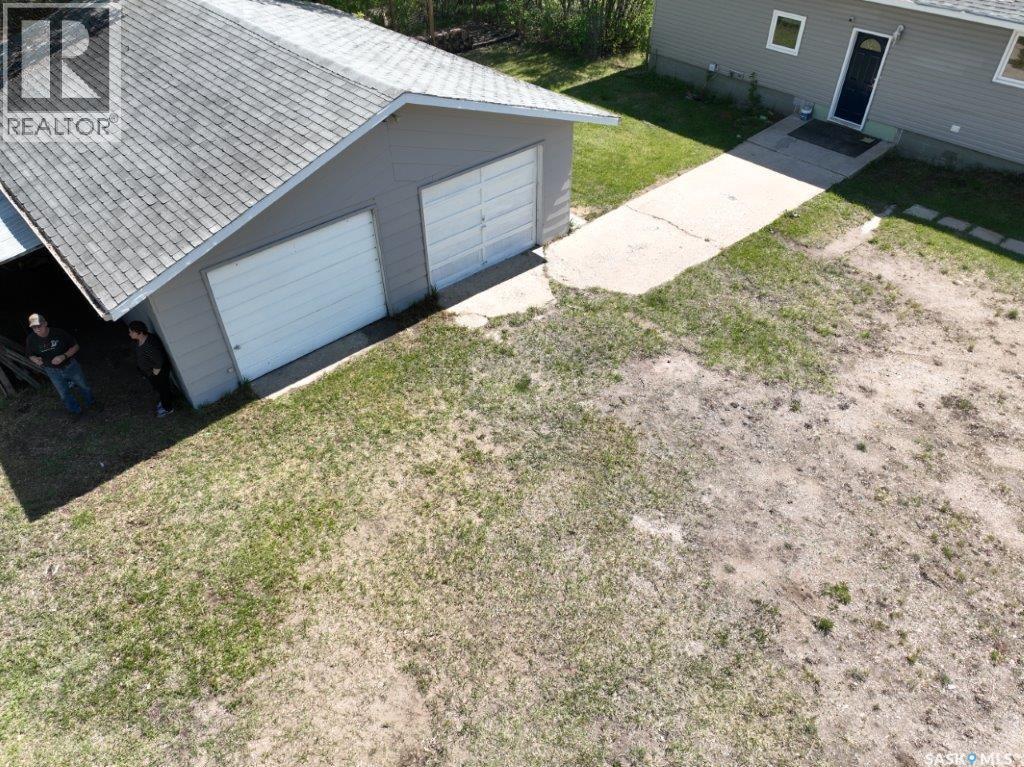 












203 2nd

,
Stenen,




Saskatchewan
S0A3X0

