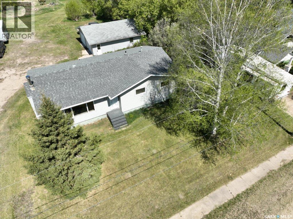 












203 2nd

,
Stenen,




Saskatchewan
S0A3X0

