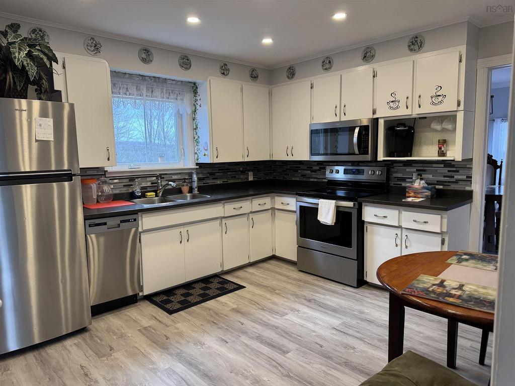 












2966 Highway 311

,
Upper North River,




NS
B6L 6J7

