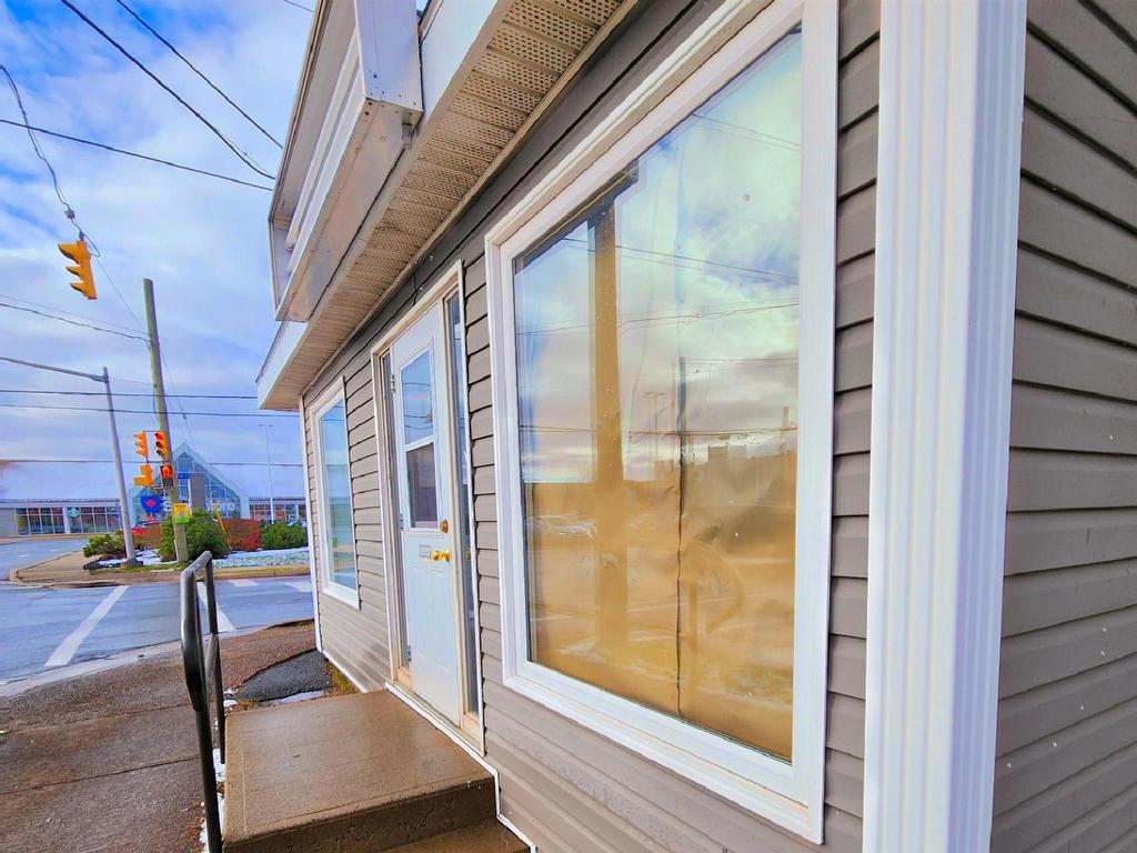 












1 Queen Street

,
Truro,




NS
B2N 2A7


