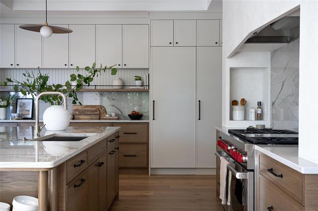 









303


Boreham

BLVD,
Winnipeg,




MB
R3P 0J7

