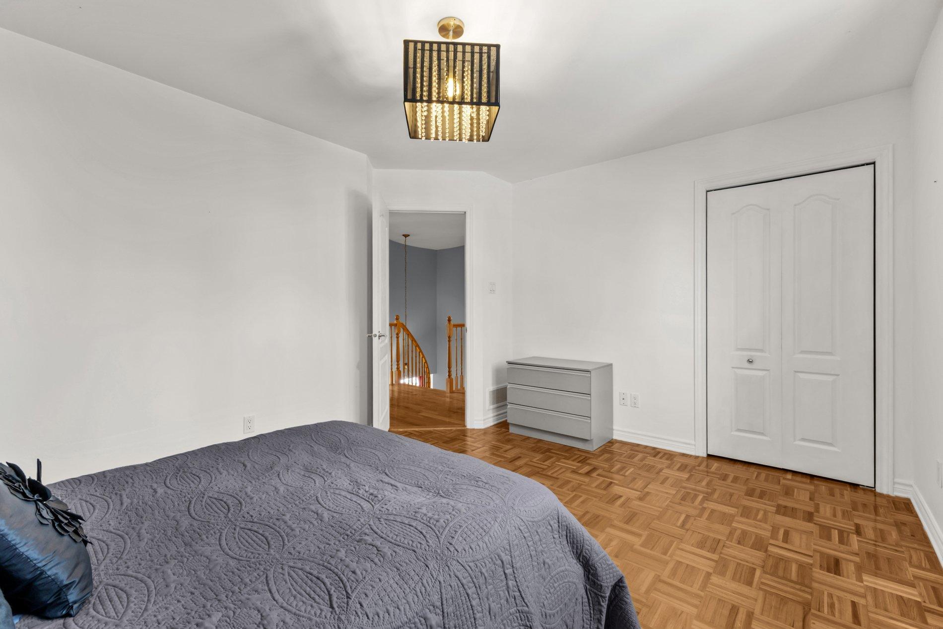 









57


Rue de la Valline

,
Notre-Dame-de-l'Île-Perrot,




QC
J7W3L6

