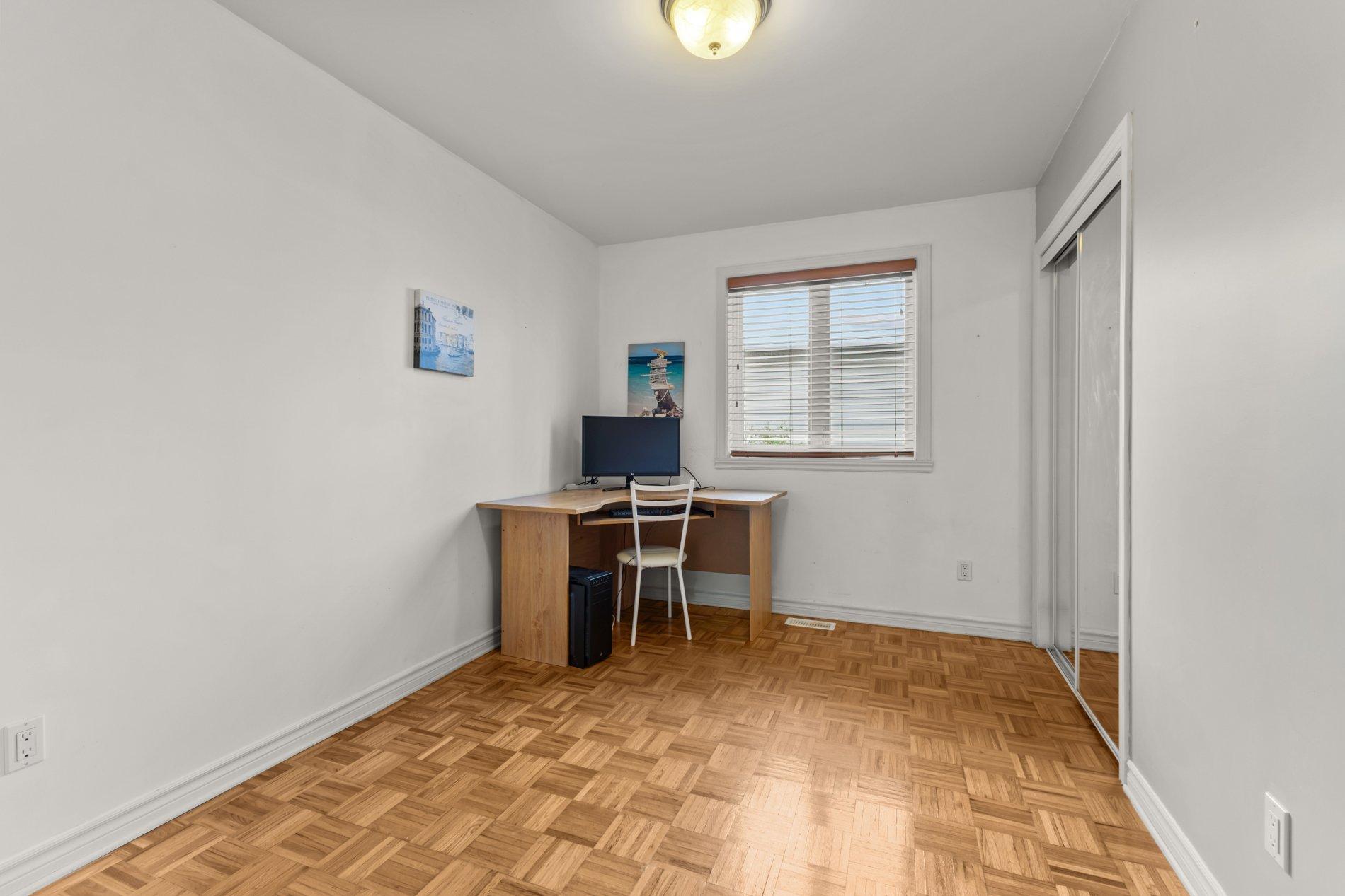 









57


Rue de la Valline

,
Notre-Dame-de-l'Île-Perrot,




QC
J7W3L6

