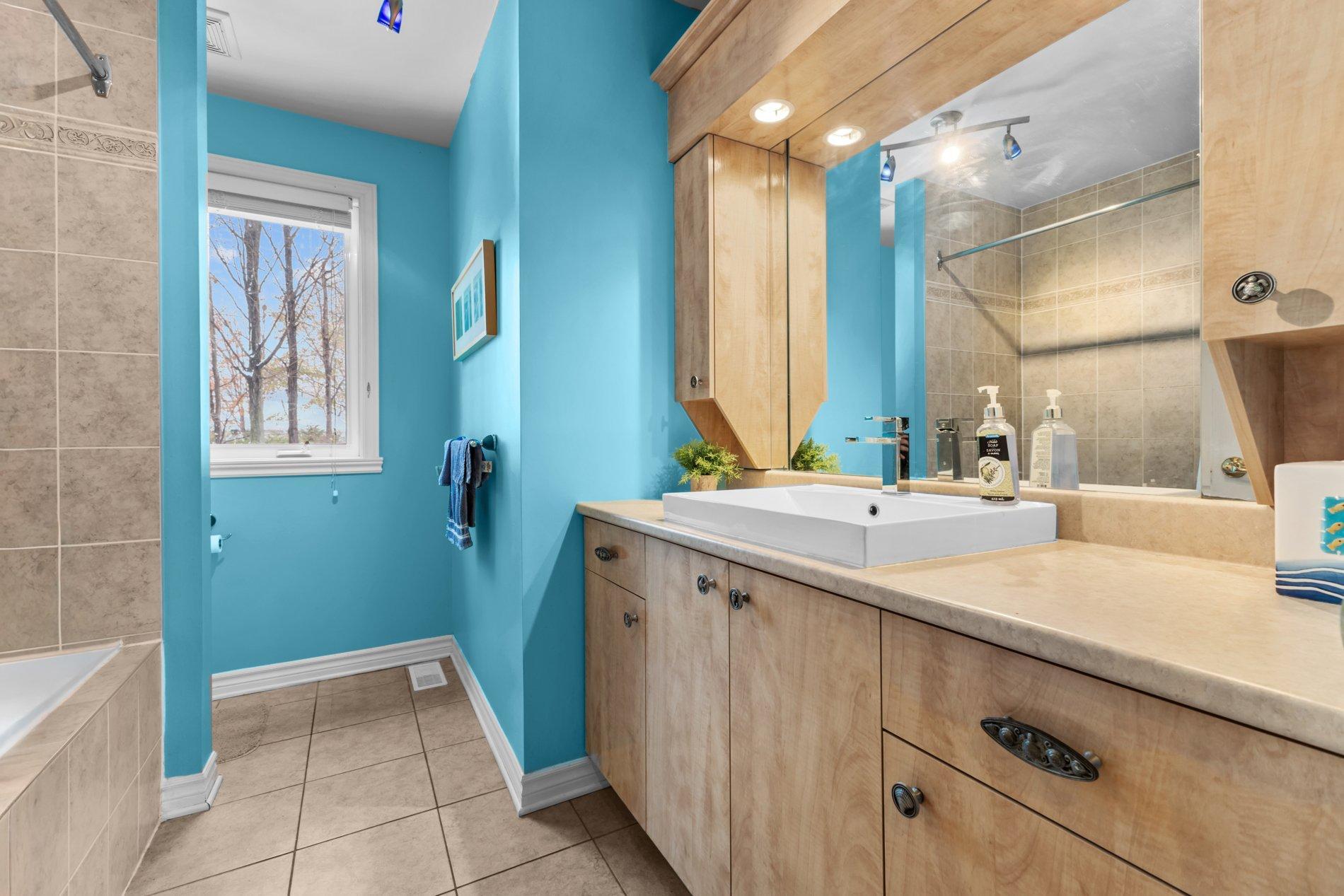 









57


Rue de la Valline

,
Notre-Dame-de-l'Île-Perrot,




QC
J7W3L6

