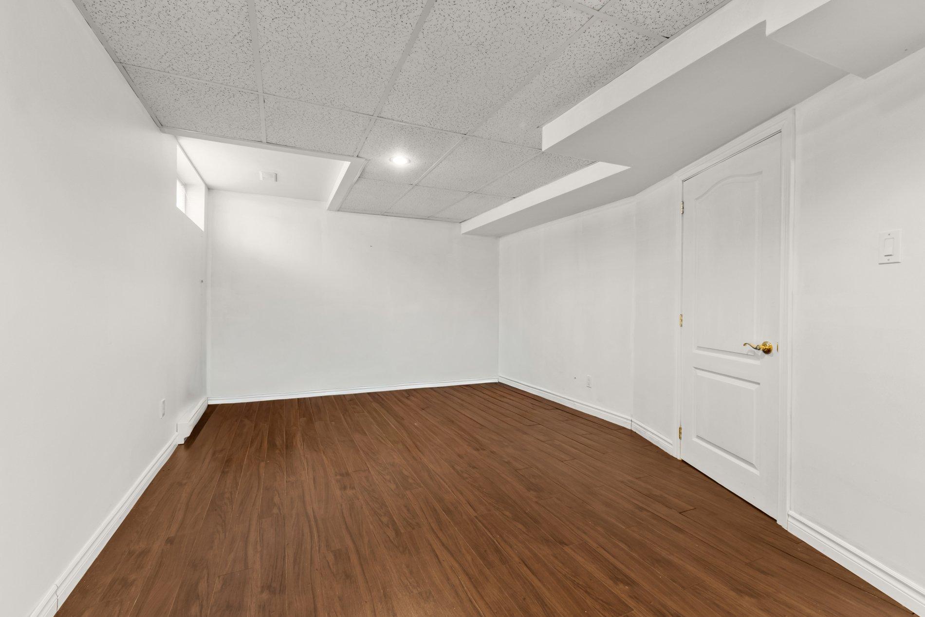 









57


Rue de la Valline

,
Notre-Dame-de-l'Île-Perrot,




QC
J7W3L6

