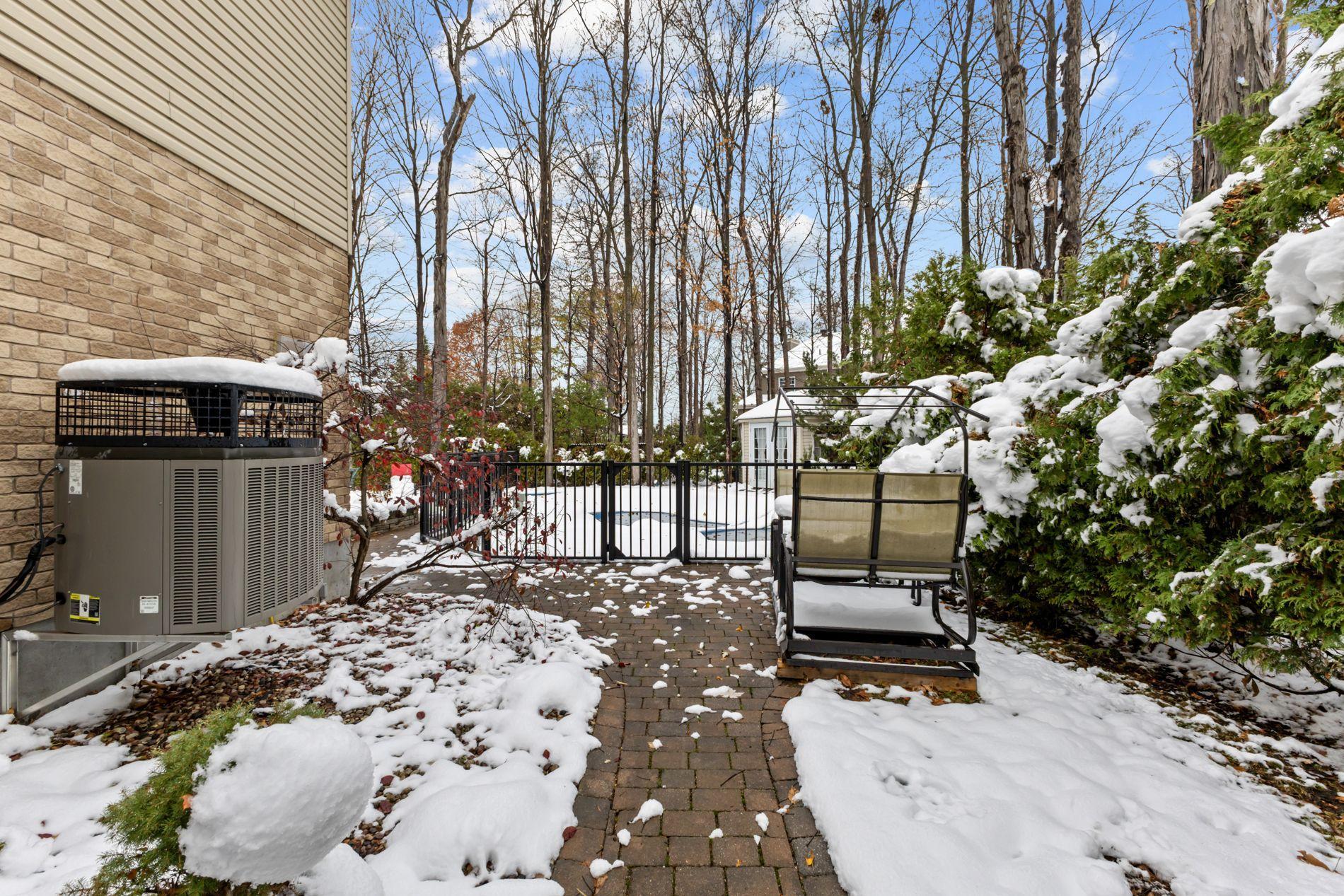 









57


Rue de la Valline

,
Notre-Dame-de-l'Île-Perrot,




QC
J7W3L6

