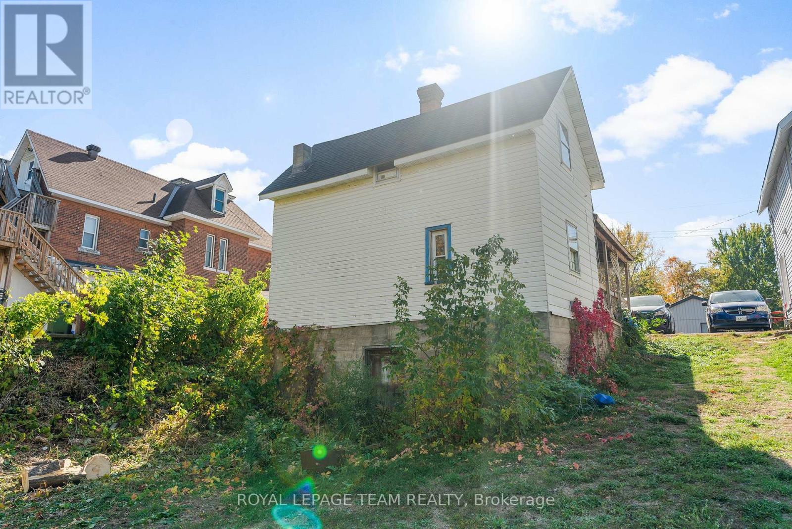 












475 PEMBROKE STREET W

,
Pembroke,




Ontario
K8A5P1

