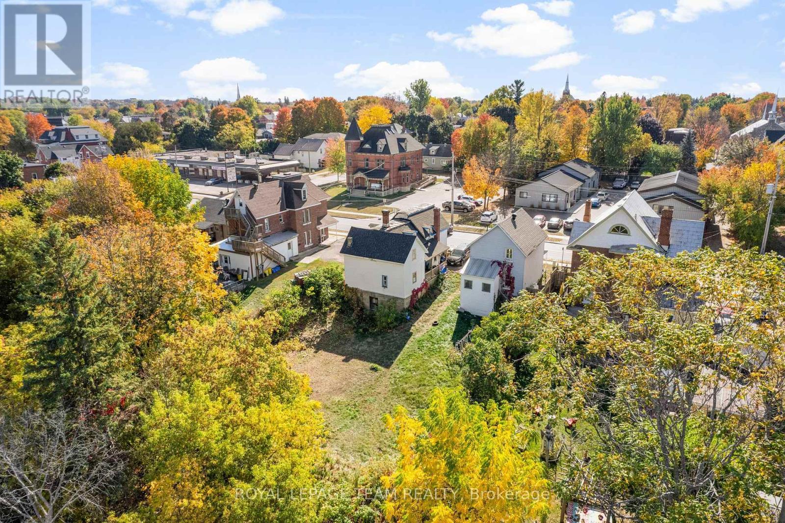 












475 PEMBROKE STREET W

,
Pembroke,




Ontario
K8A5P1


