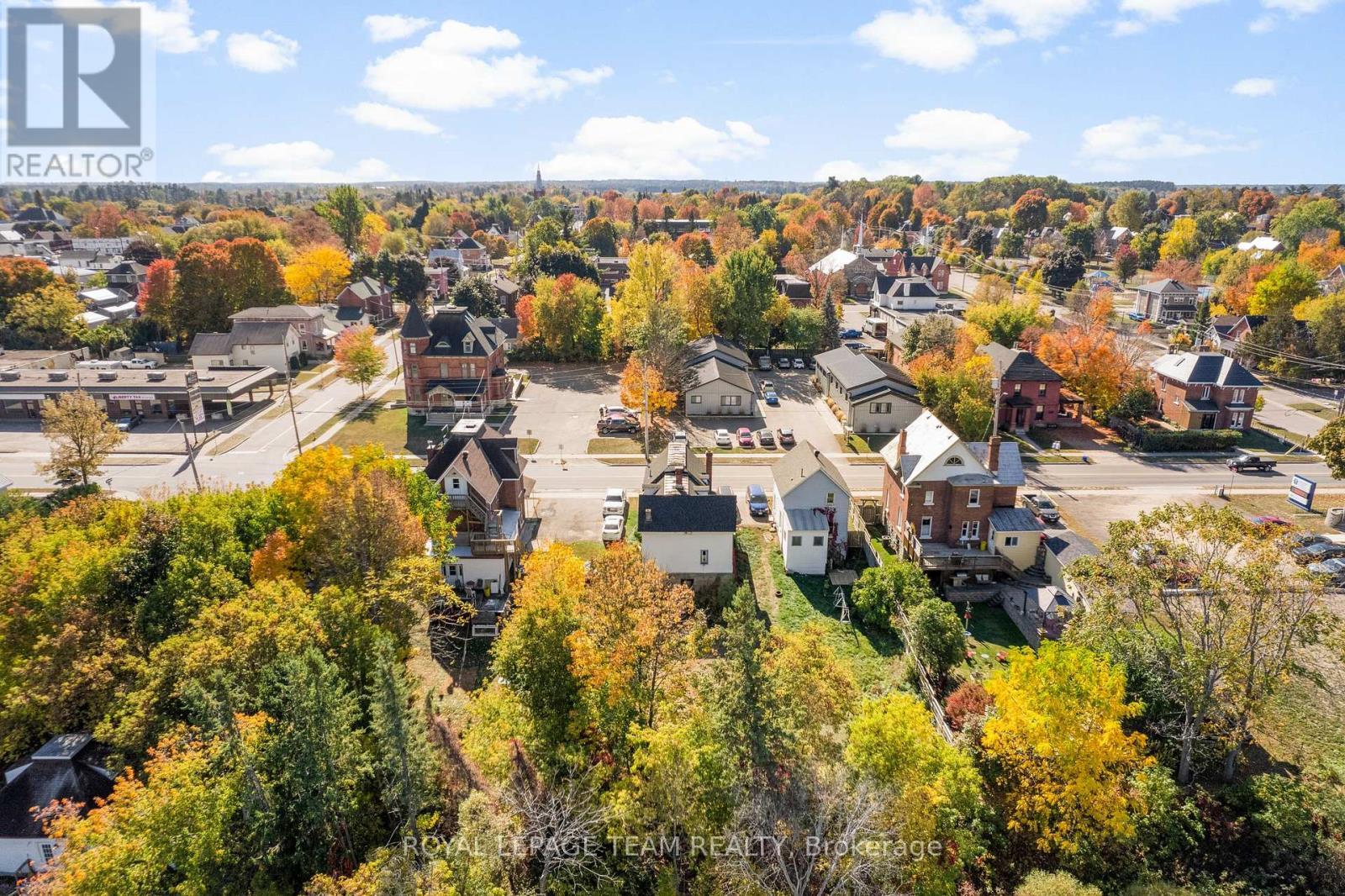 












475 PEMBROKE STREET W

,
Pembroke,




Ontario
K8A5P1

