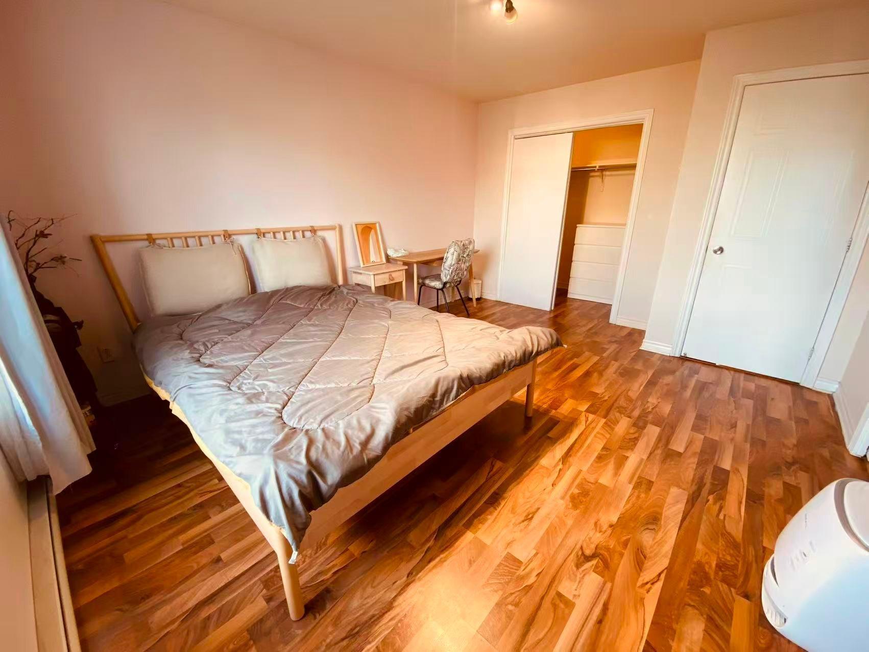 









6605


Rue Claudel

,
Brossard,




QC
J4Z0H1

