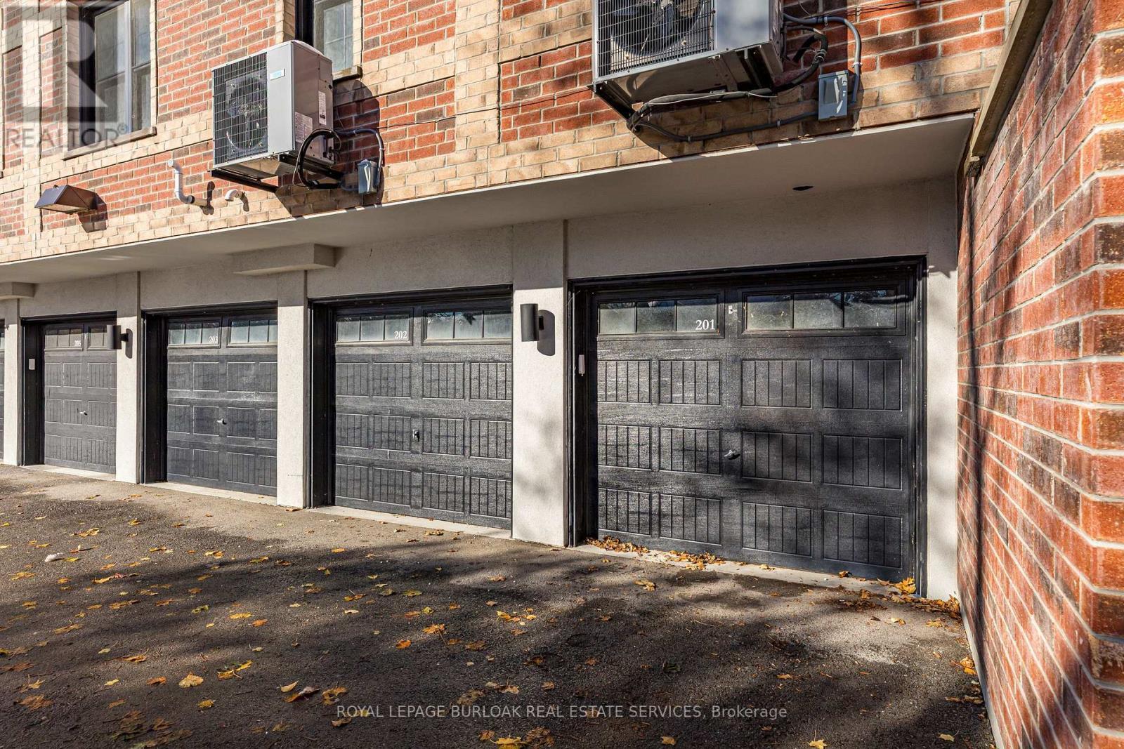 












201 - 760 LAKESHORE ROAD E

,
Mississauga,




Ontario
L5E1C7

