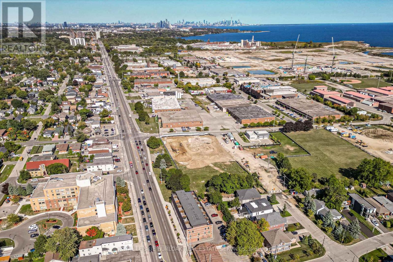 












201 - 760 LAKESHORE ROAD E

,
Mississauga,




Ontario
L5E1C7

