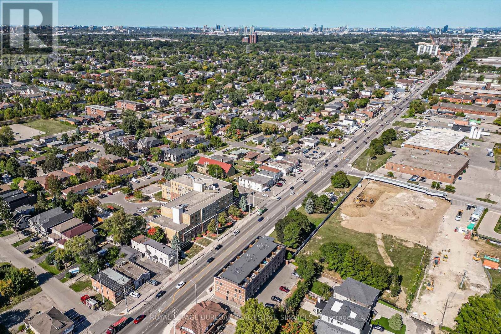 












201 - 760 LAKESHORE ROAD E

,
Mississauga,




Ontario
L5E1C7

