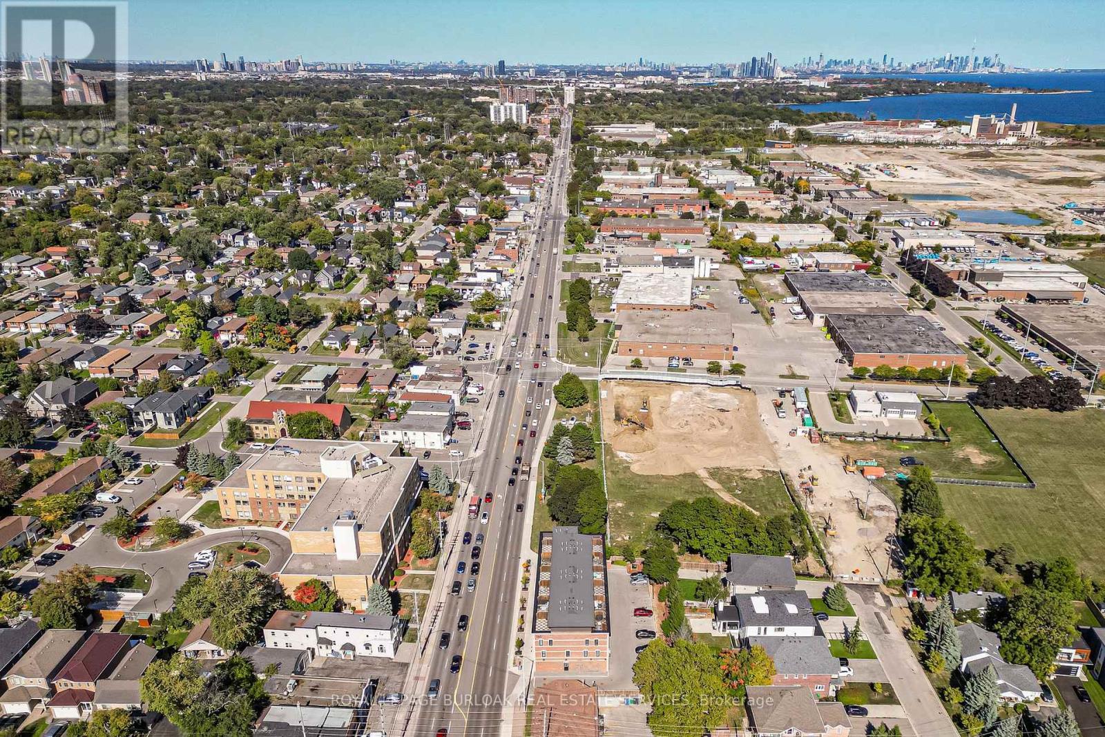 












201 - 760 LAKESHORE ROAD E

,
Mississauga,




Ontario
L5E1C7

