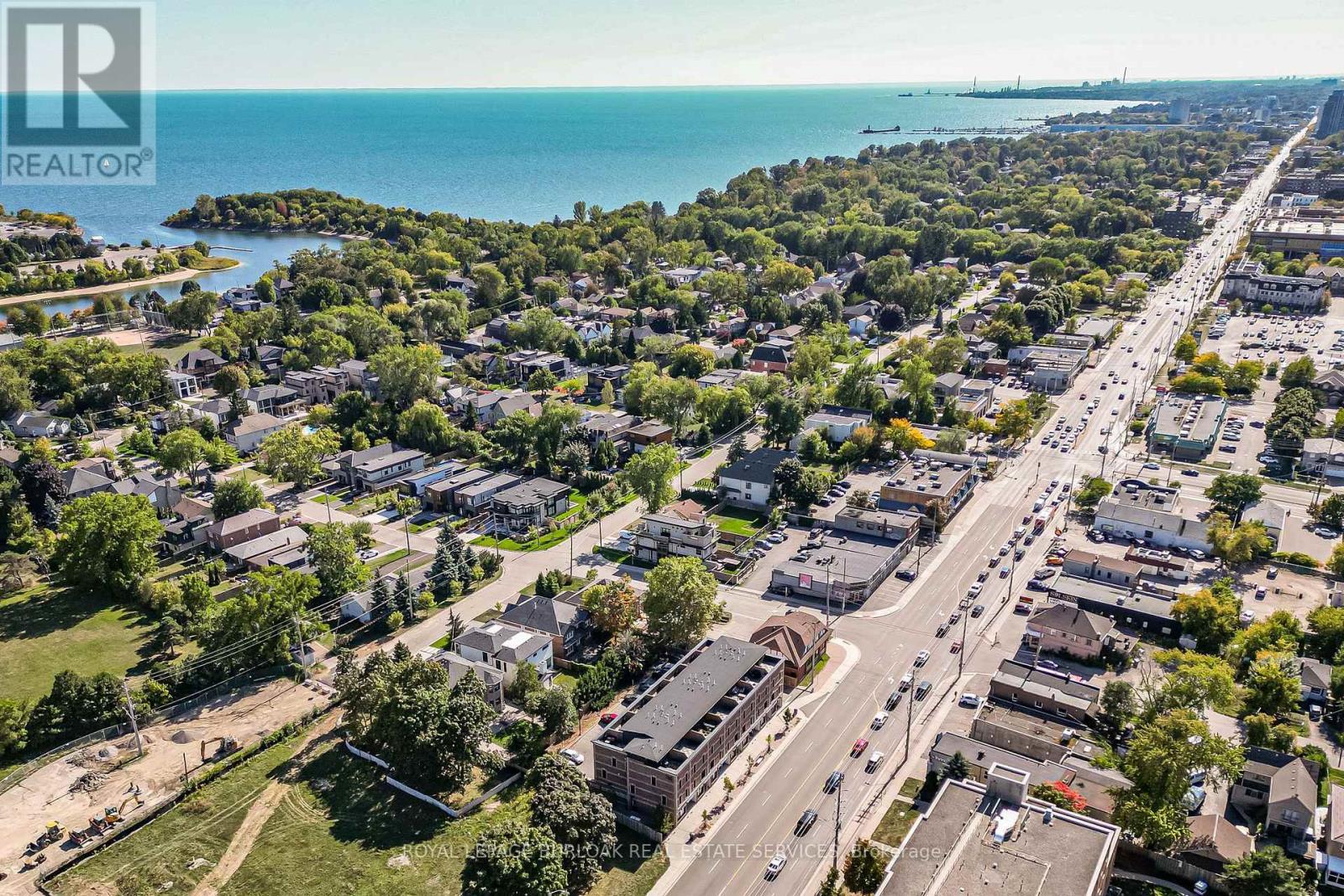 












201 - 760 LAKESHORE ROAD E

,
Mississauga,




Ontario
L5E1C7

