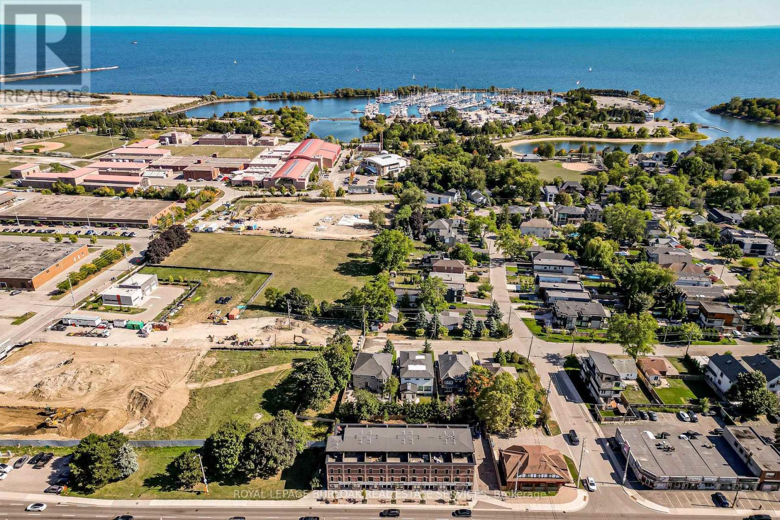 












201 - 760 LAKESHORE ROAD E

,
Mississauga,




Ontario
L5E1C7

