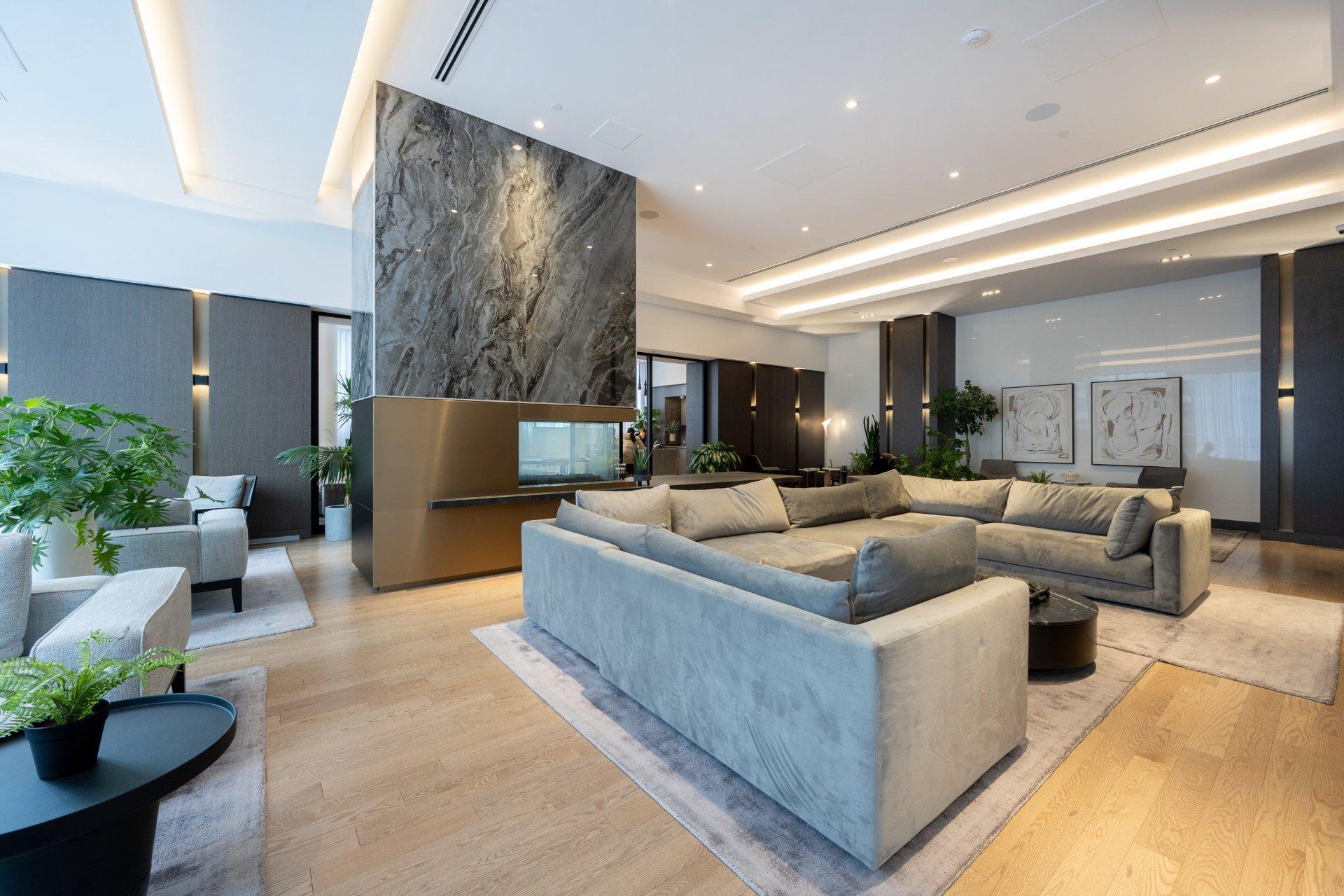 









720


Rue St-Jacques

, 3802,
Montréal (Ville-Marie),




QC
H2Y2H6

