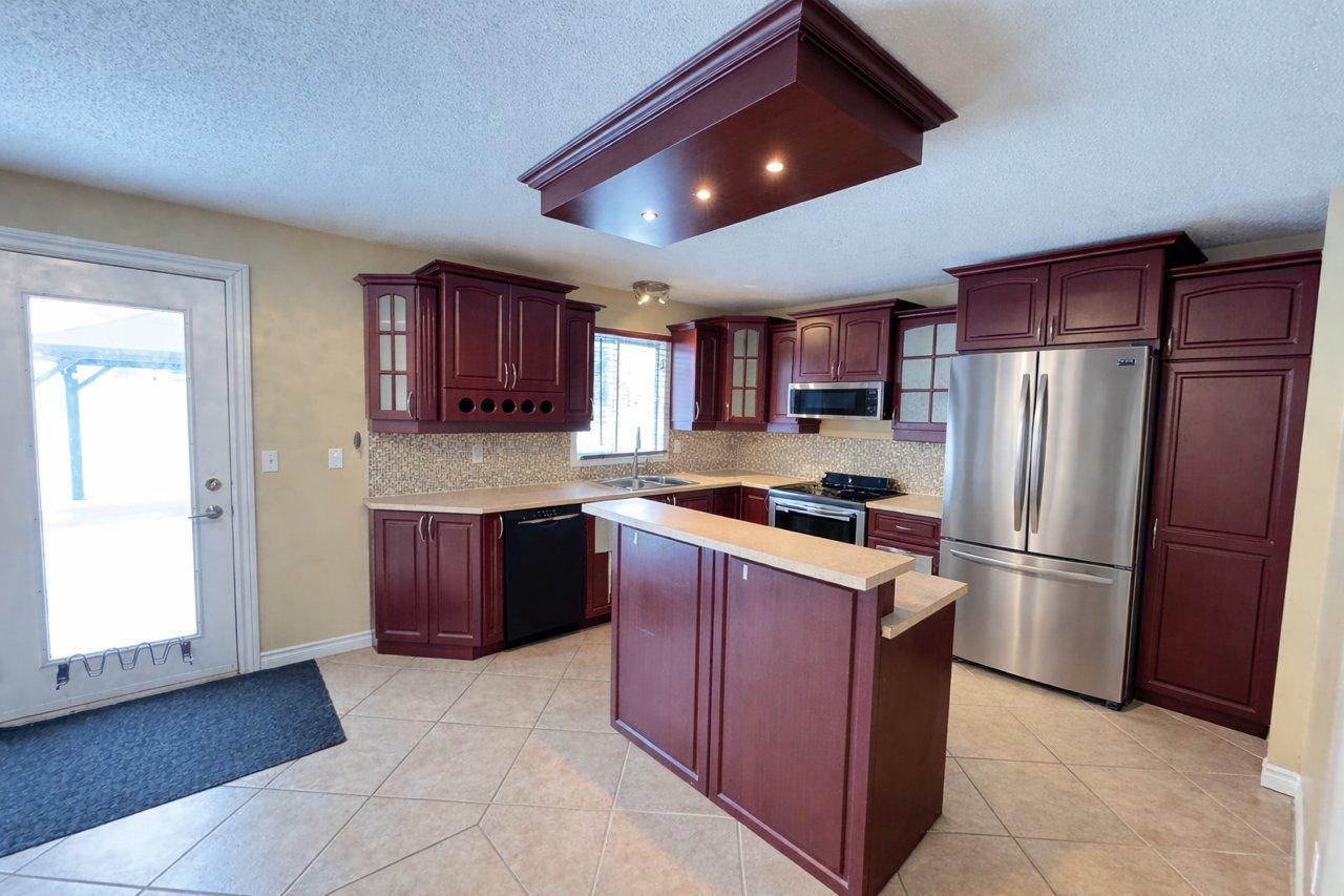 









64


Rue McElroy

,
Gatineau (Gatineau),




QC
J8R2T8

