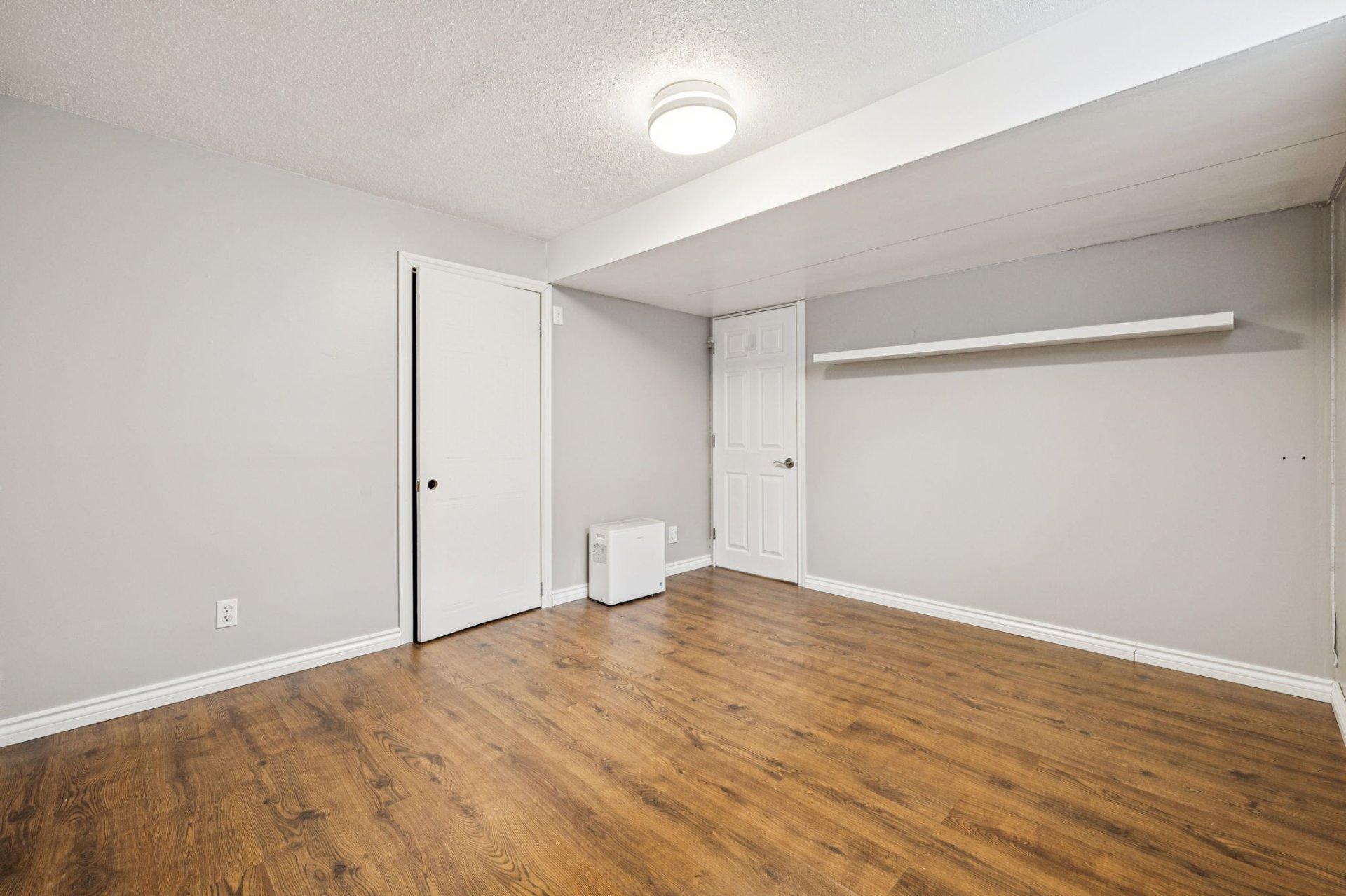 









64


Rue McElroy

,
Gatineau (Gatineau),




QC
J8R2T8

