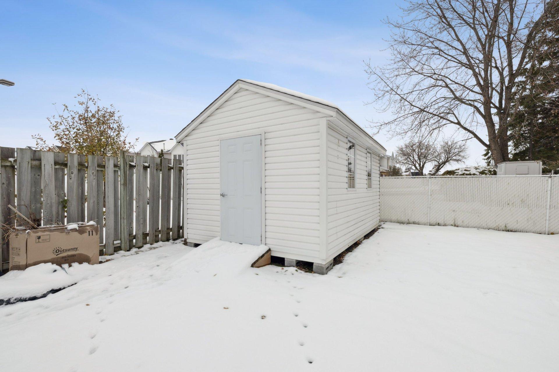 









64


Rue McElroy

,
Gatineau (Gatineau),




QC
J8R2T8

