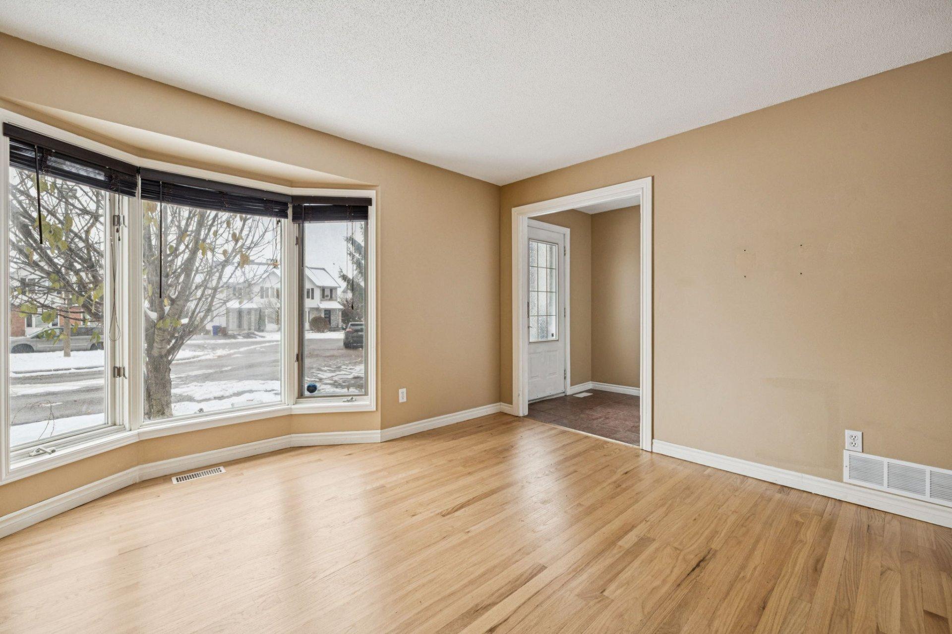 









64


Rue McElroy

,
Gatineau (Gatineau),




QC
J8R2T8

