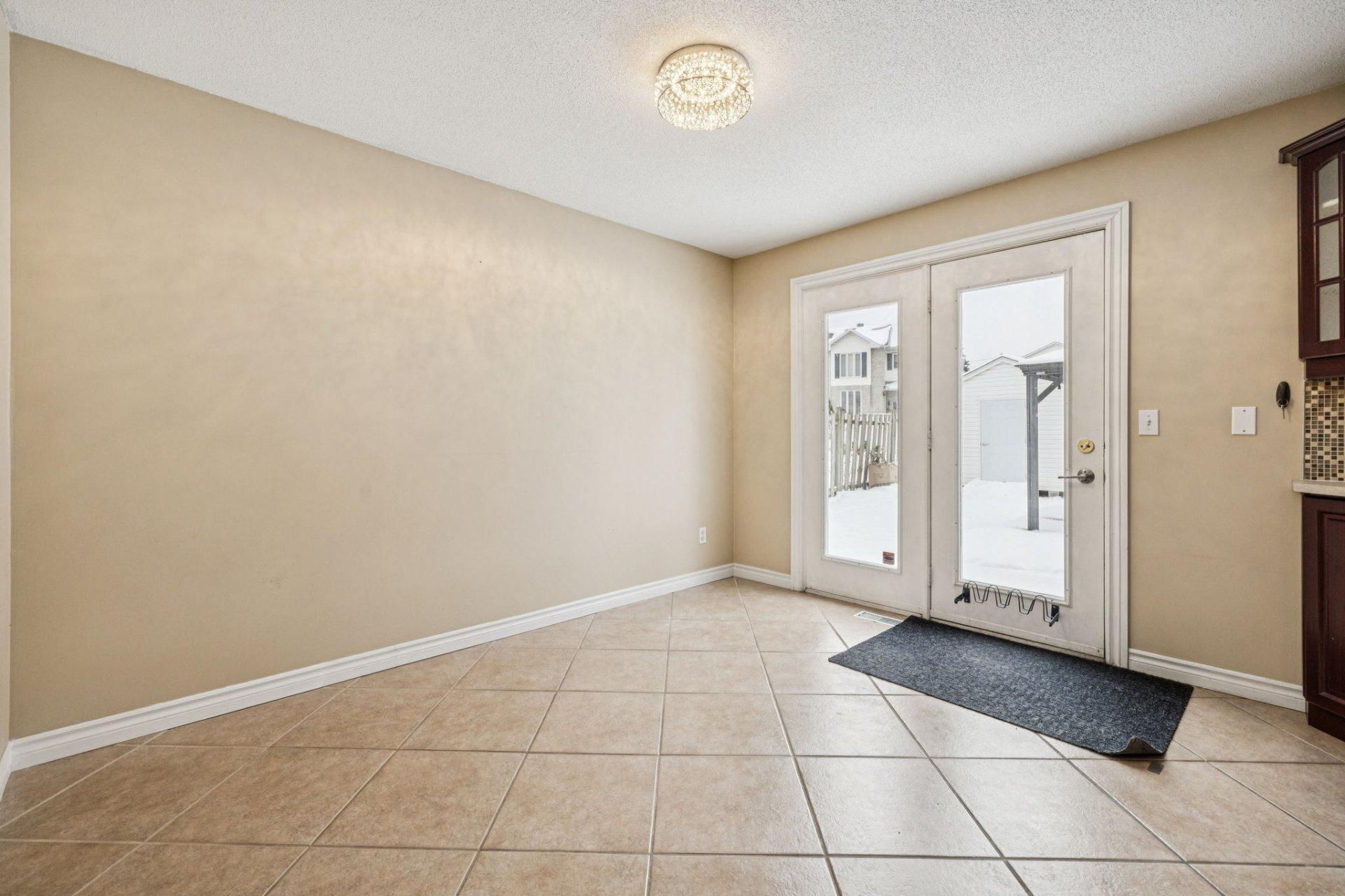 









64


Rue McElroy

,
Gatineau (Gatineau),




QC
J8R2T8

