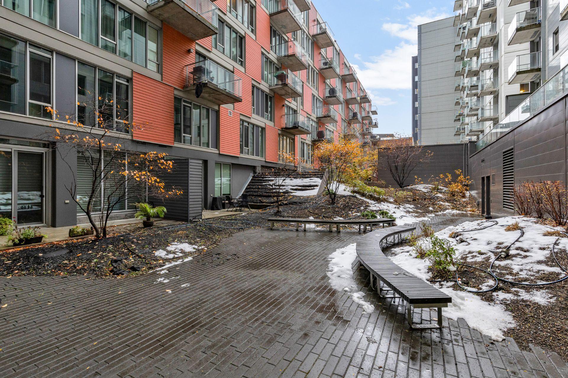 









888


Rue Wellington

, 601,
Montréal (Ville-Marie),




QC
H3C0N1

