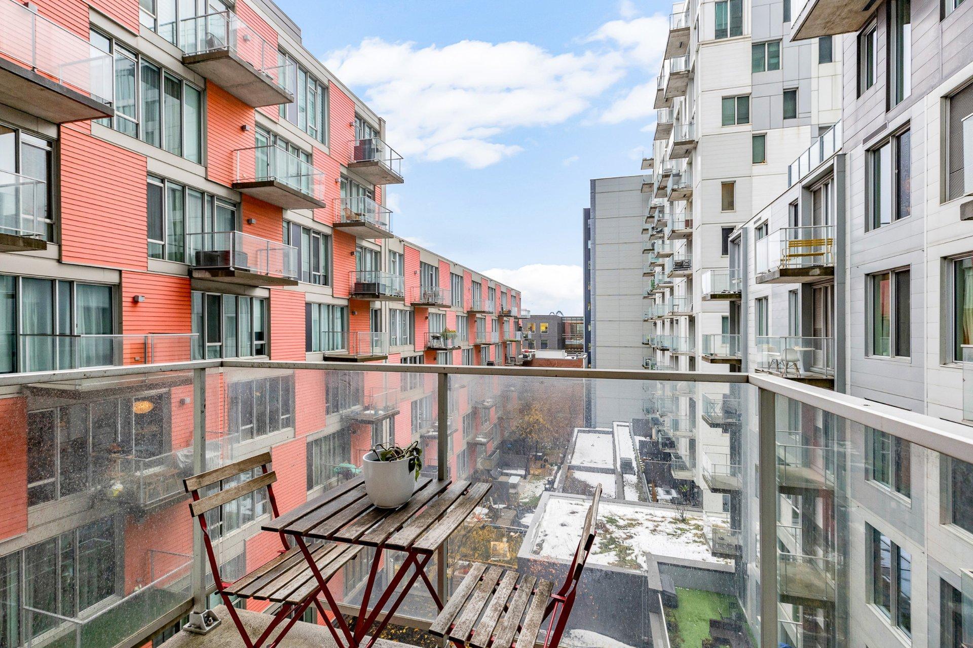 









888


Rue Wellington

, 601,
Montréal (Ville-Marie),




QC
H3C0N1

