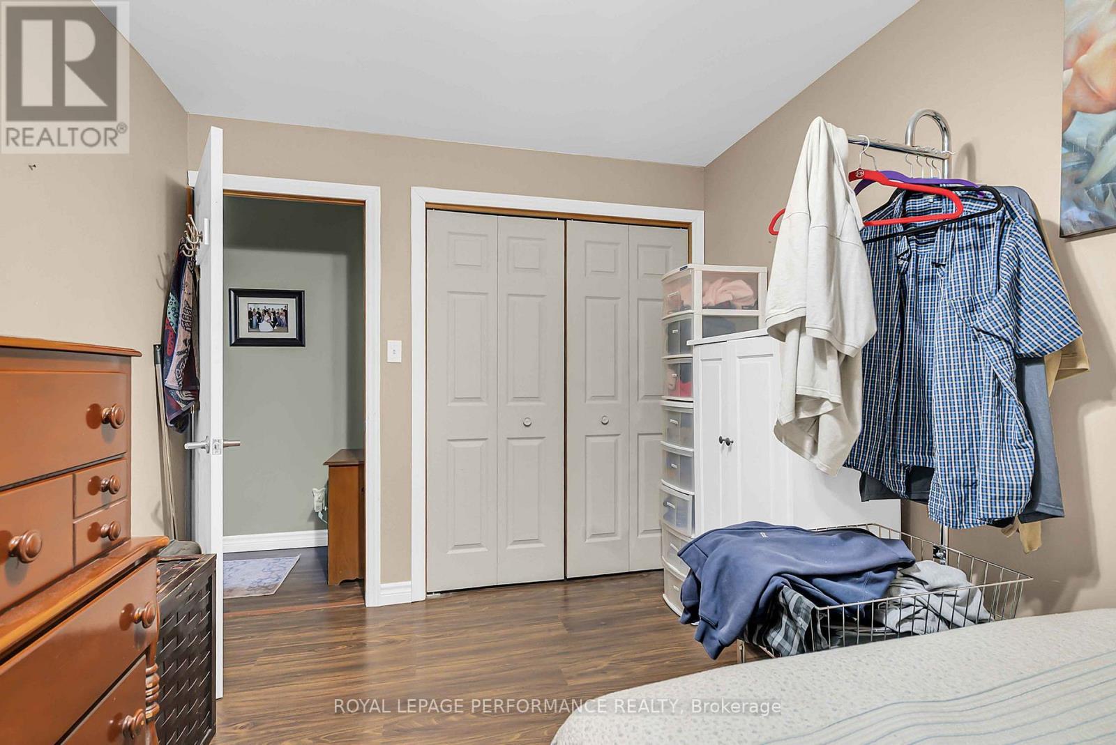 












725 GLOUCESTER STREET N

,
Cornwall,




Ontario
K6H3X9

