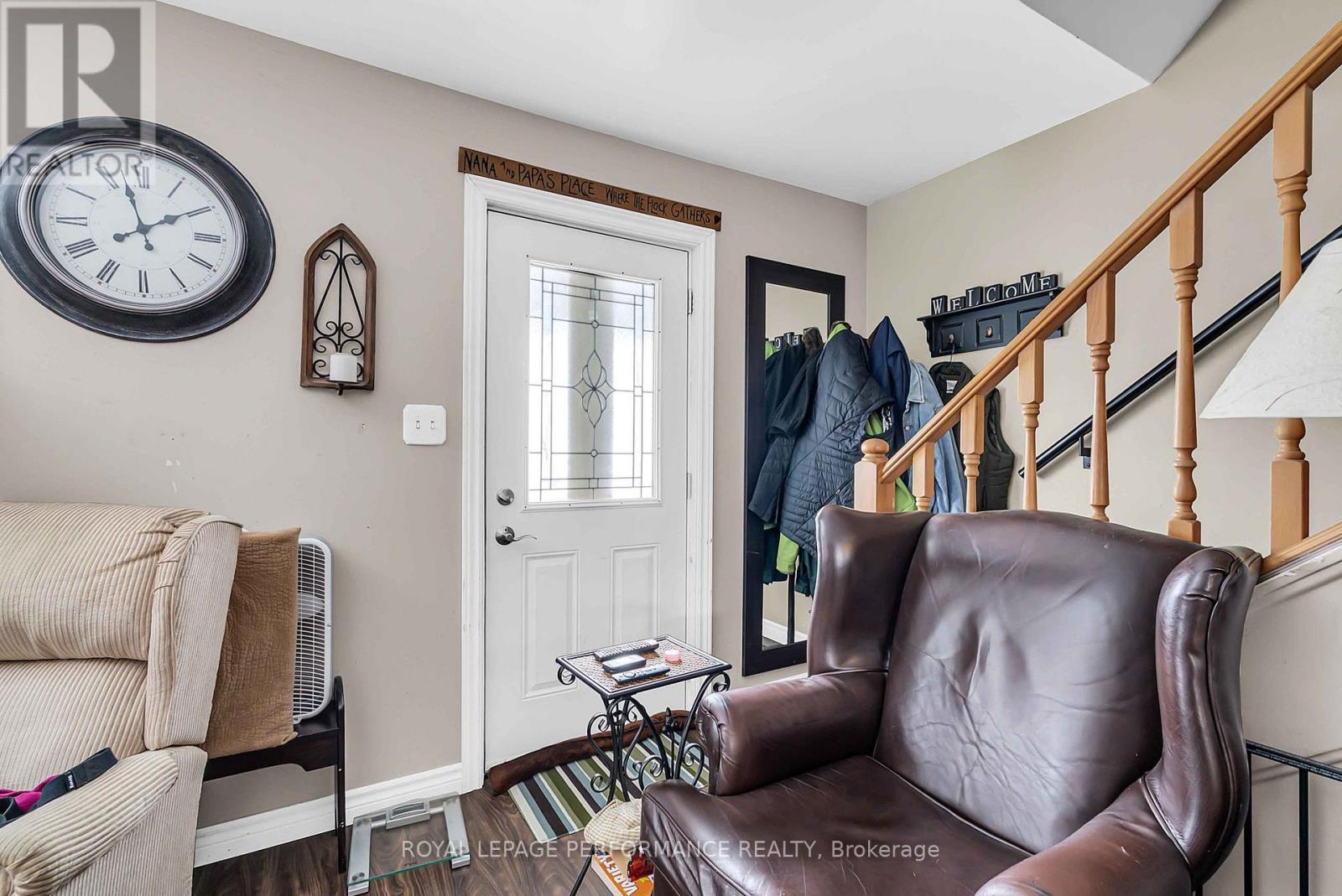 












725 GLOUCESTER STREET N

,
Cornwall,




Ontario
K6H3X9

