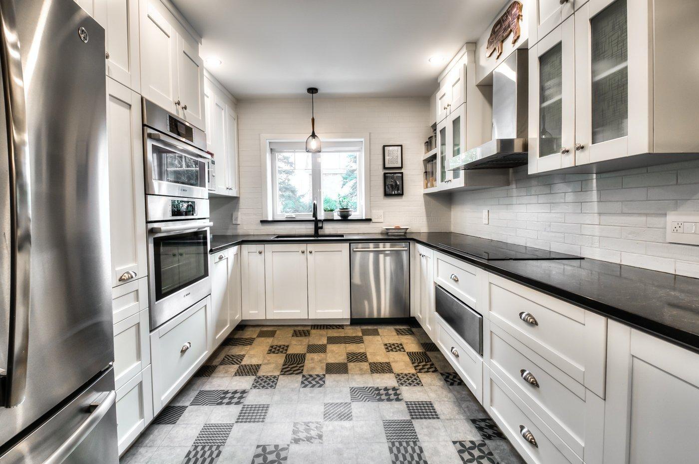 









249


Rue St-Henri

,
Napierville,




QC
J0J1L0

