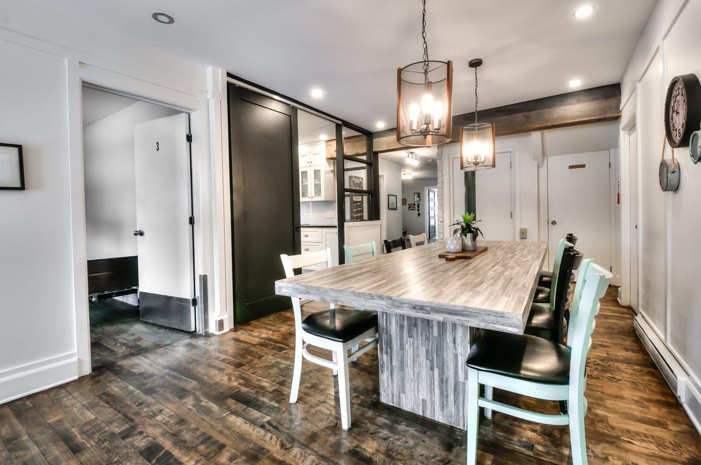 









249


Rue St-Henri

,
Napierville,




QC
J0J1L0

