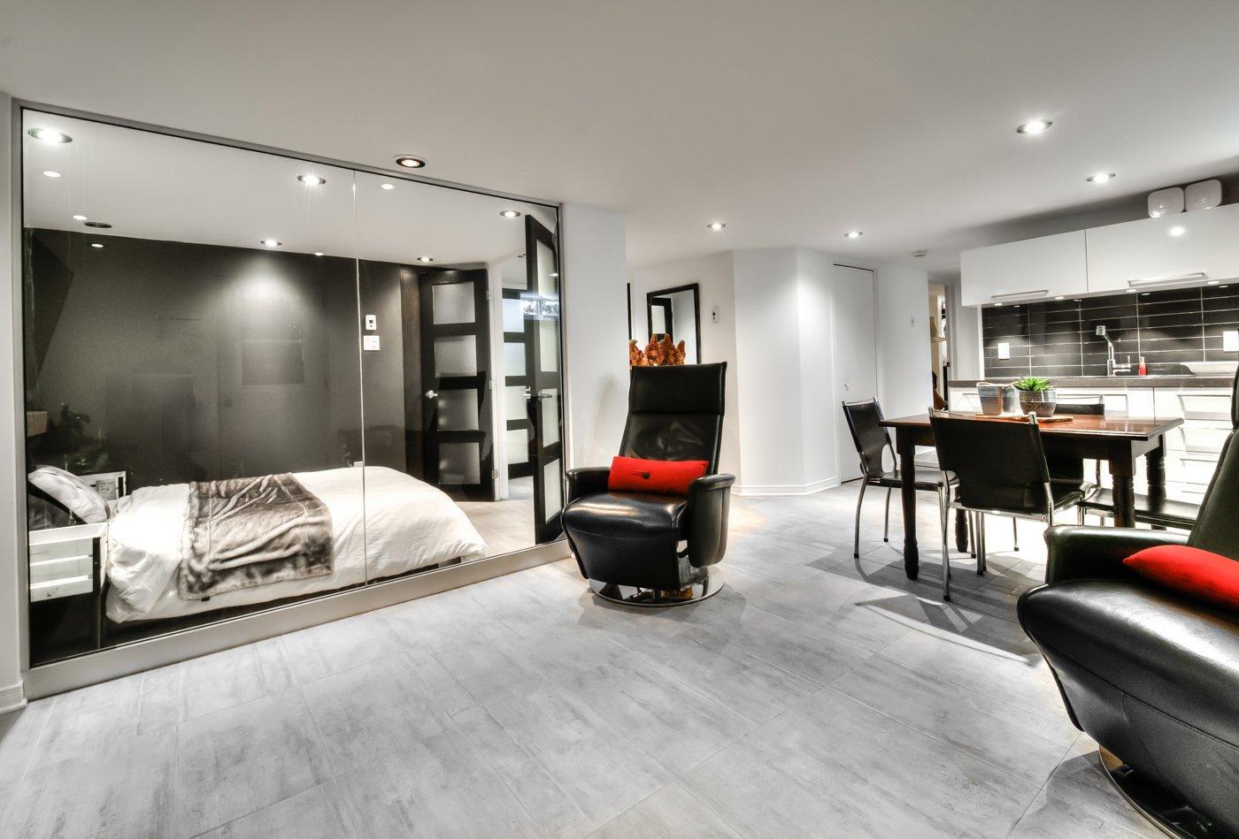 









249


Rue St-Henri

,
Napierville,




QC
J0J1L0

