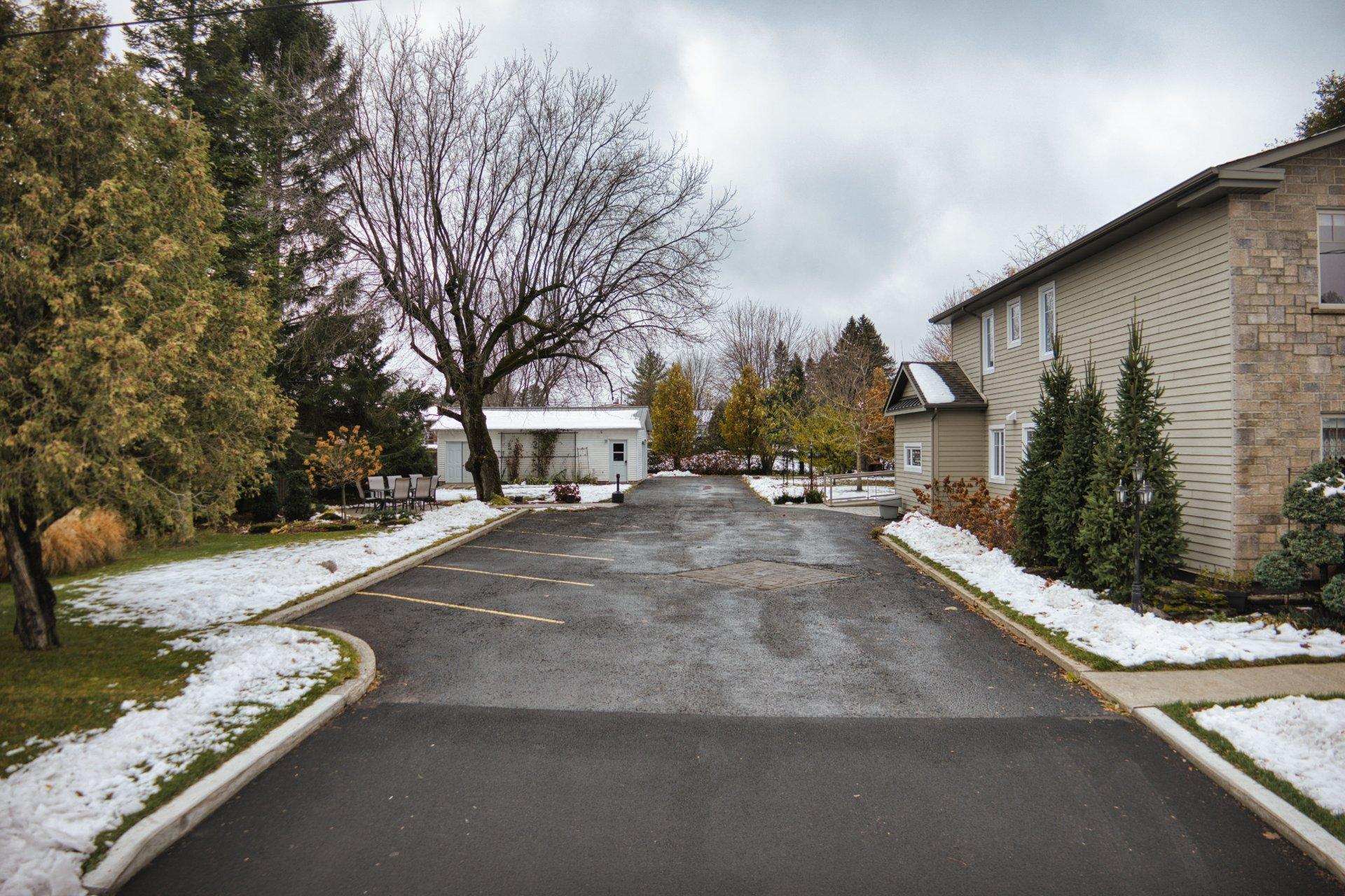 









249


Rue St-Henri

,
Napierville,




QC
J0J1L0

